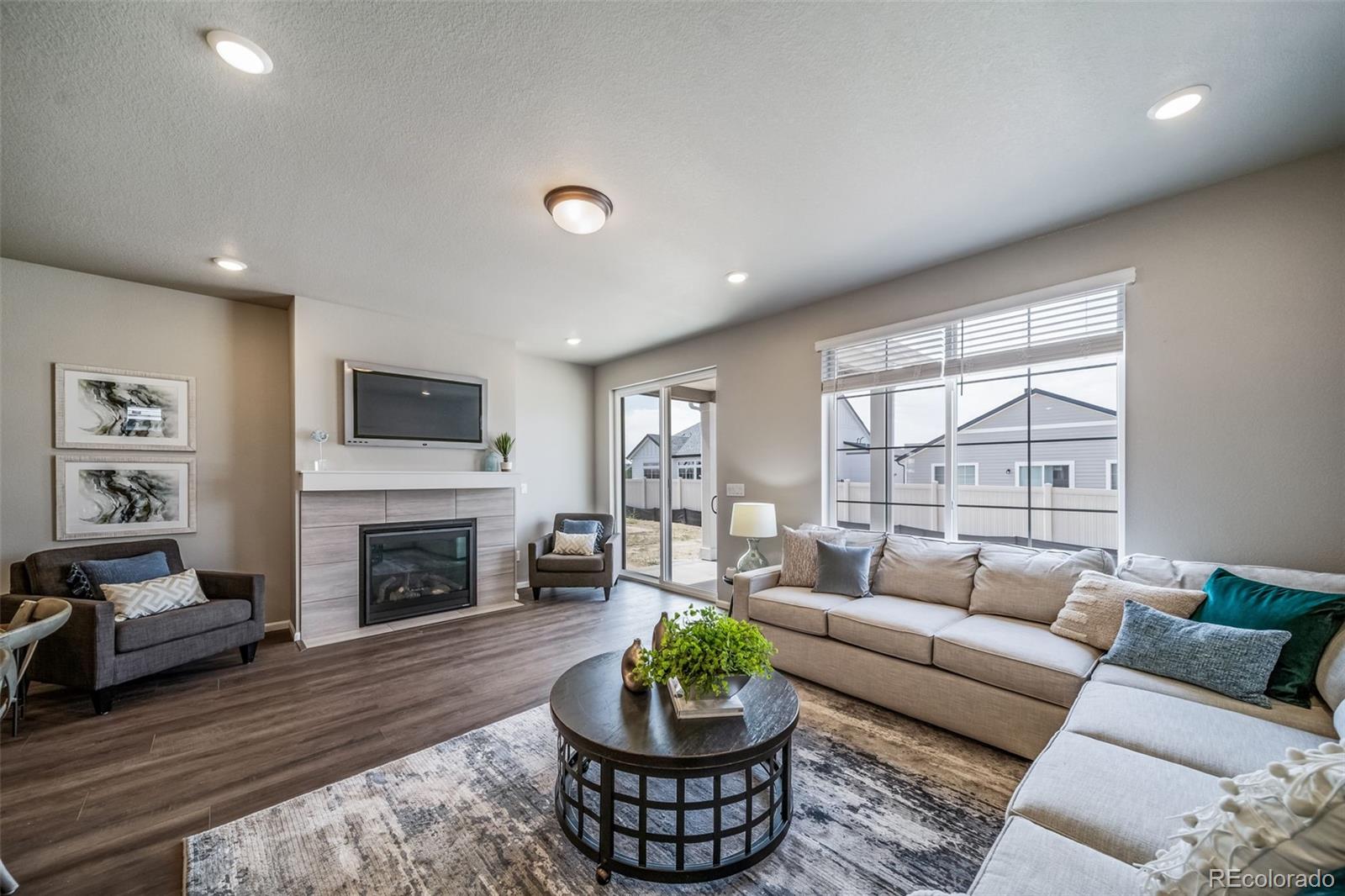 MLS Image #13 for 22204 e 49th place,aurora, Colorado