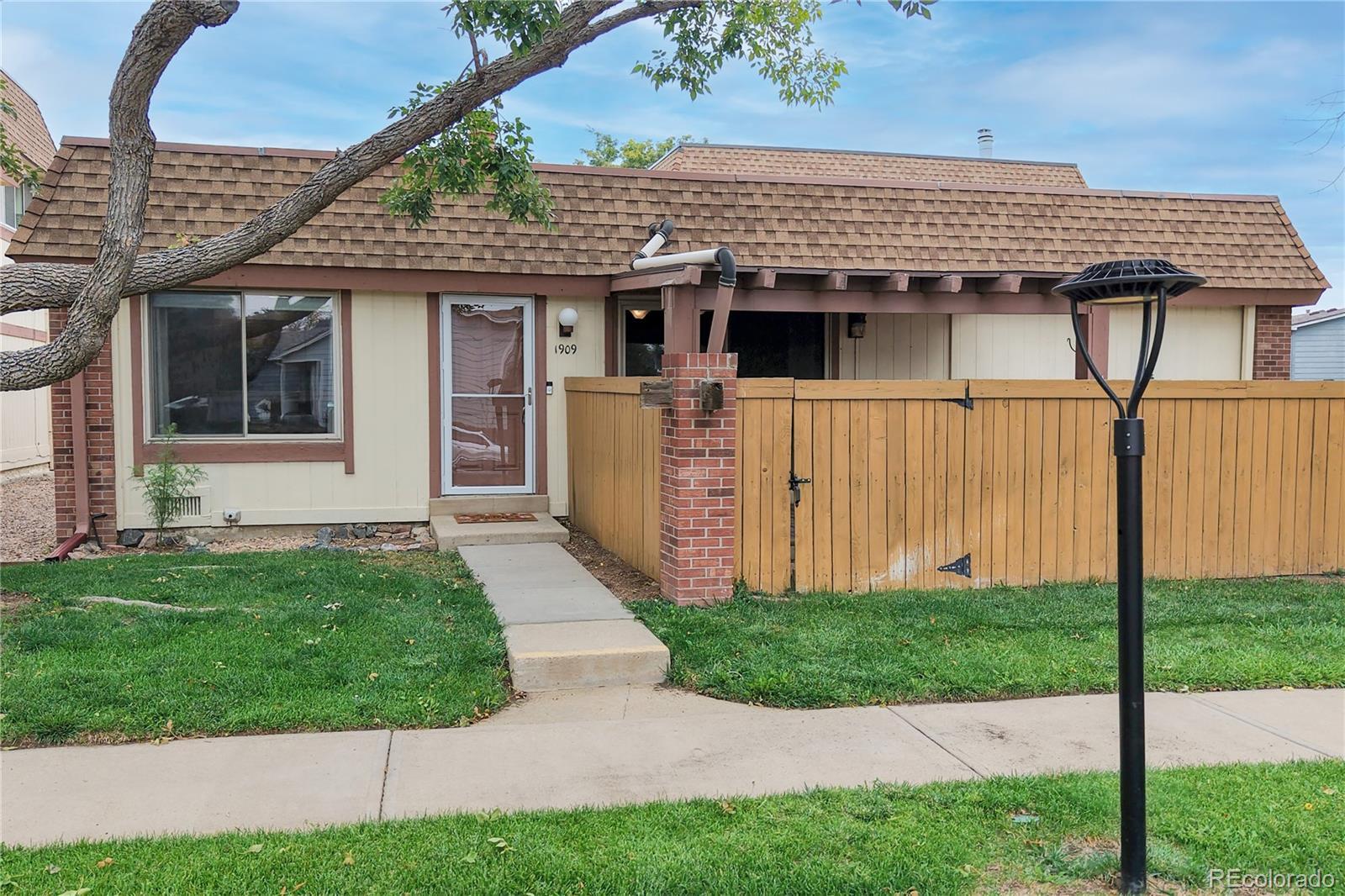 MLS Image #26 for 1909 w 101st avenue,thornton, Colorado