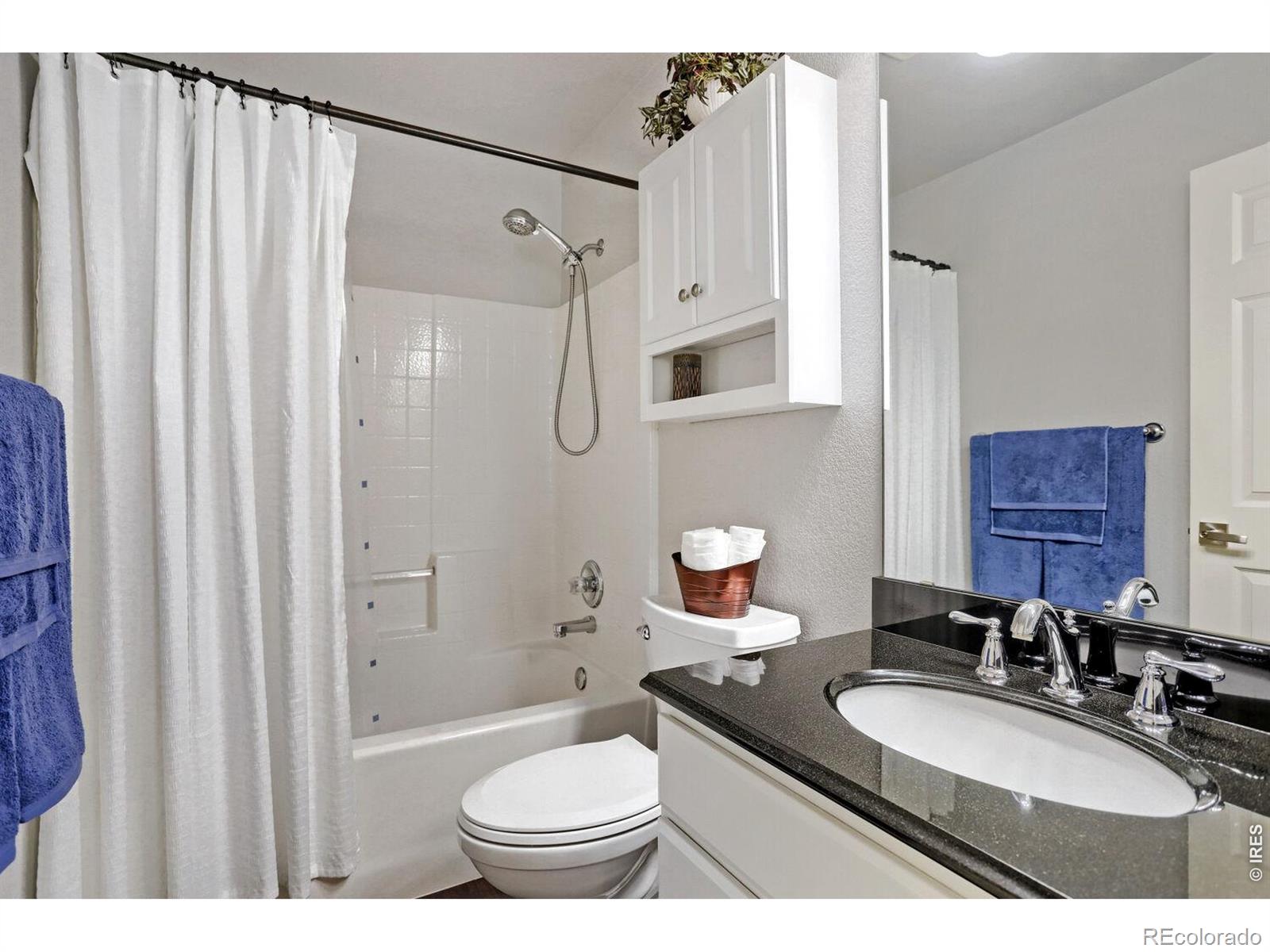 MLS Image #15 for 4033 w kenyon avenue,denver, Colorado