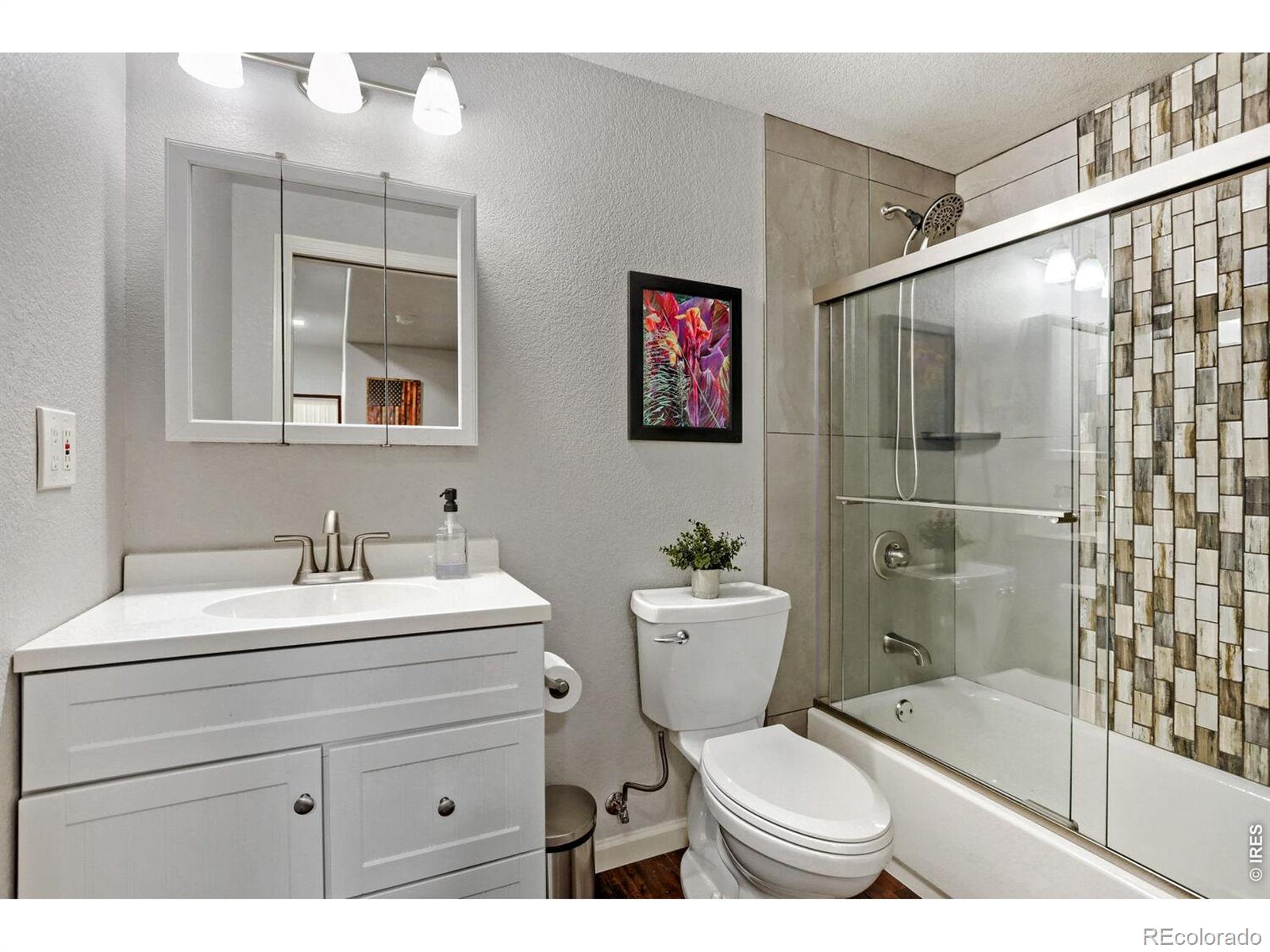 MLS Image #21 for 4033 w kenyon avenue,denver, Colorado