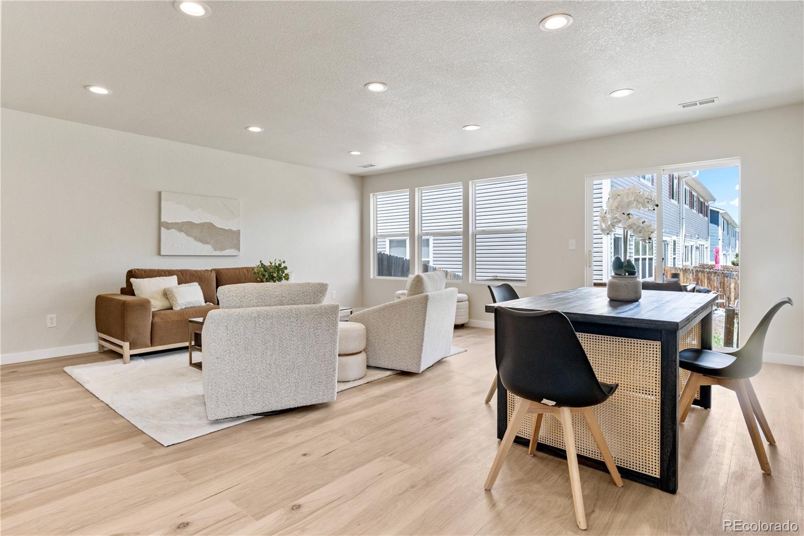 MLS Image #10 for 7810 s kittredge circle,englewood, Colorado