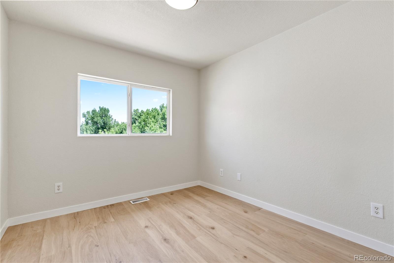 MLS Image #18 for 7810 s kittredge circle,englewood, Colorado