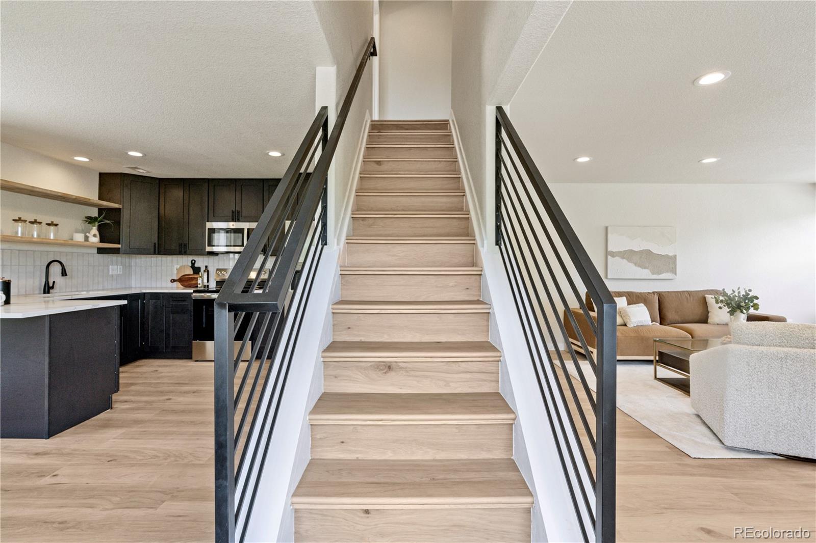 MLS Image #5 for 7810 s kittredge circle,englewood, Colorado