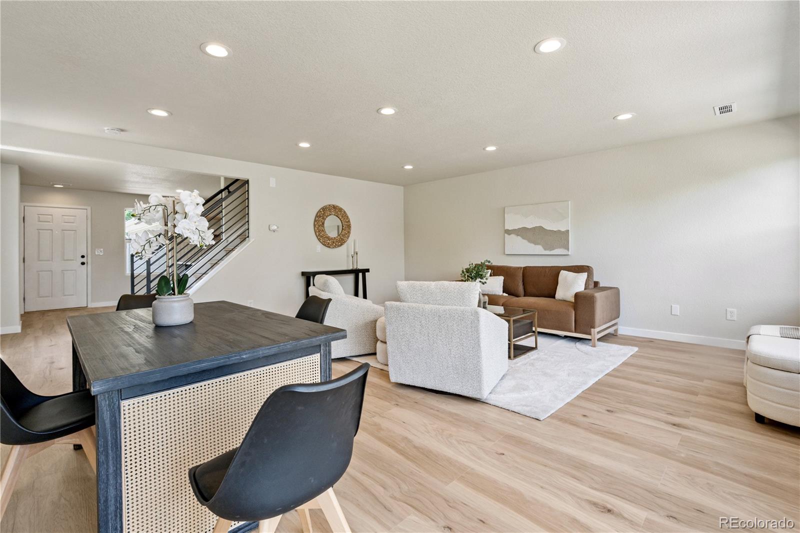 MLS Image #7 for 7810 s kittredge circle,englewood, Colorado