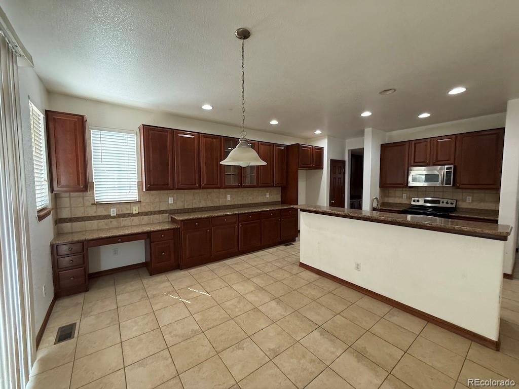 MLS Image #5 for 23982 e 2nd drive,aurora, Colorado