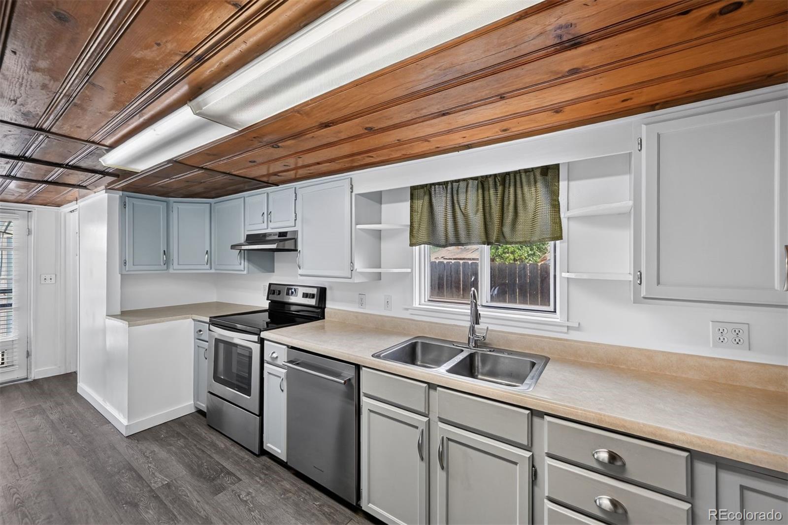 MLS Image #11 for 1027 s quitman street,denver, Colorado