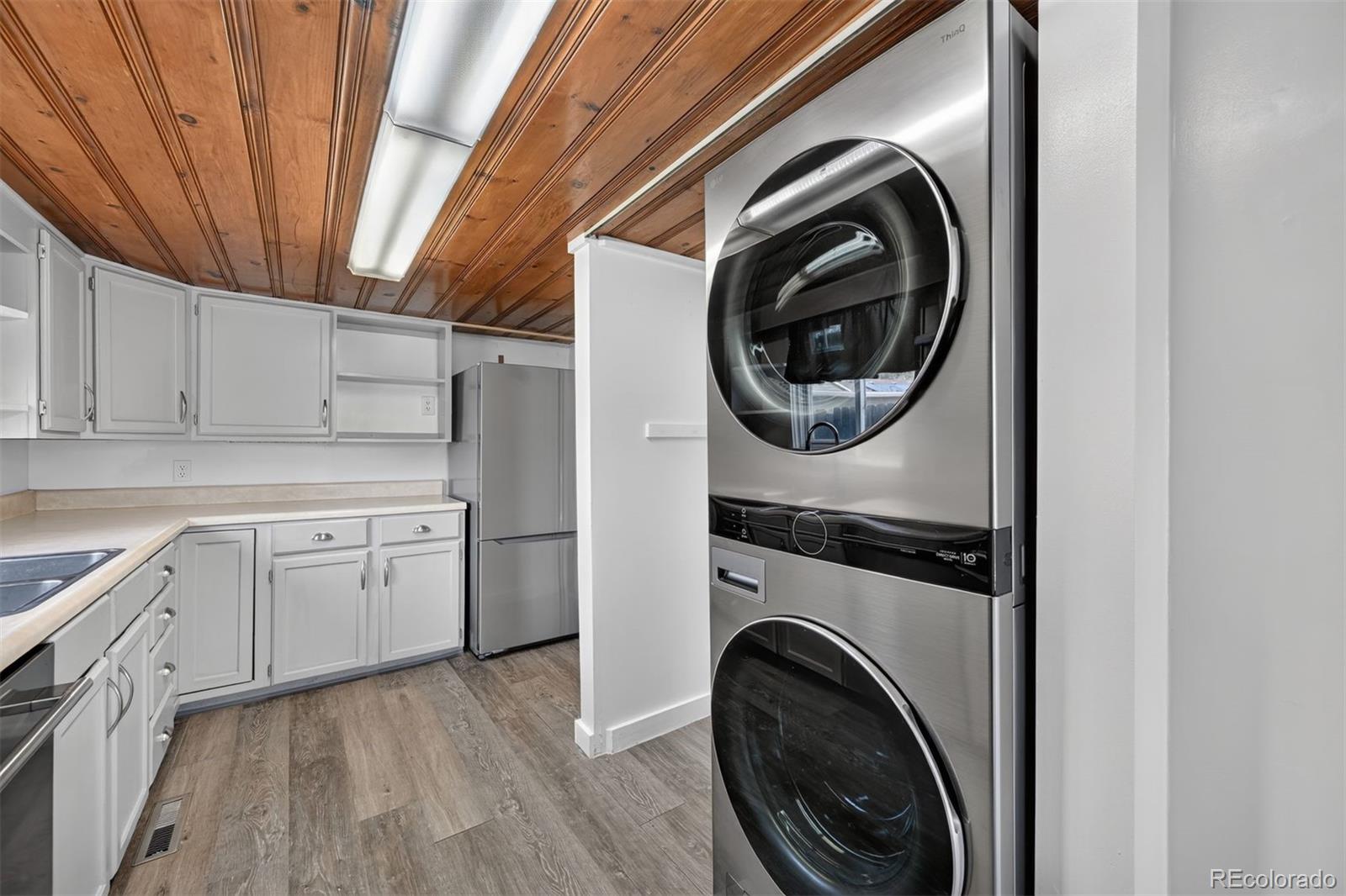 MLS Image #18 for 1027 s quitman street,denver, Colorado