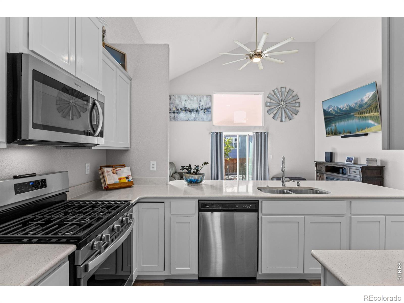 MLS Image #6 for 879  emerald lakes street,severance, Colorado