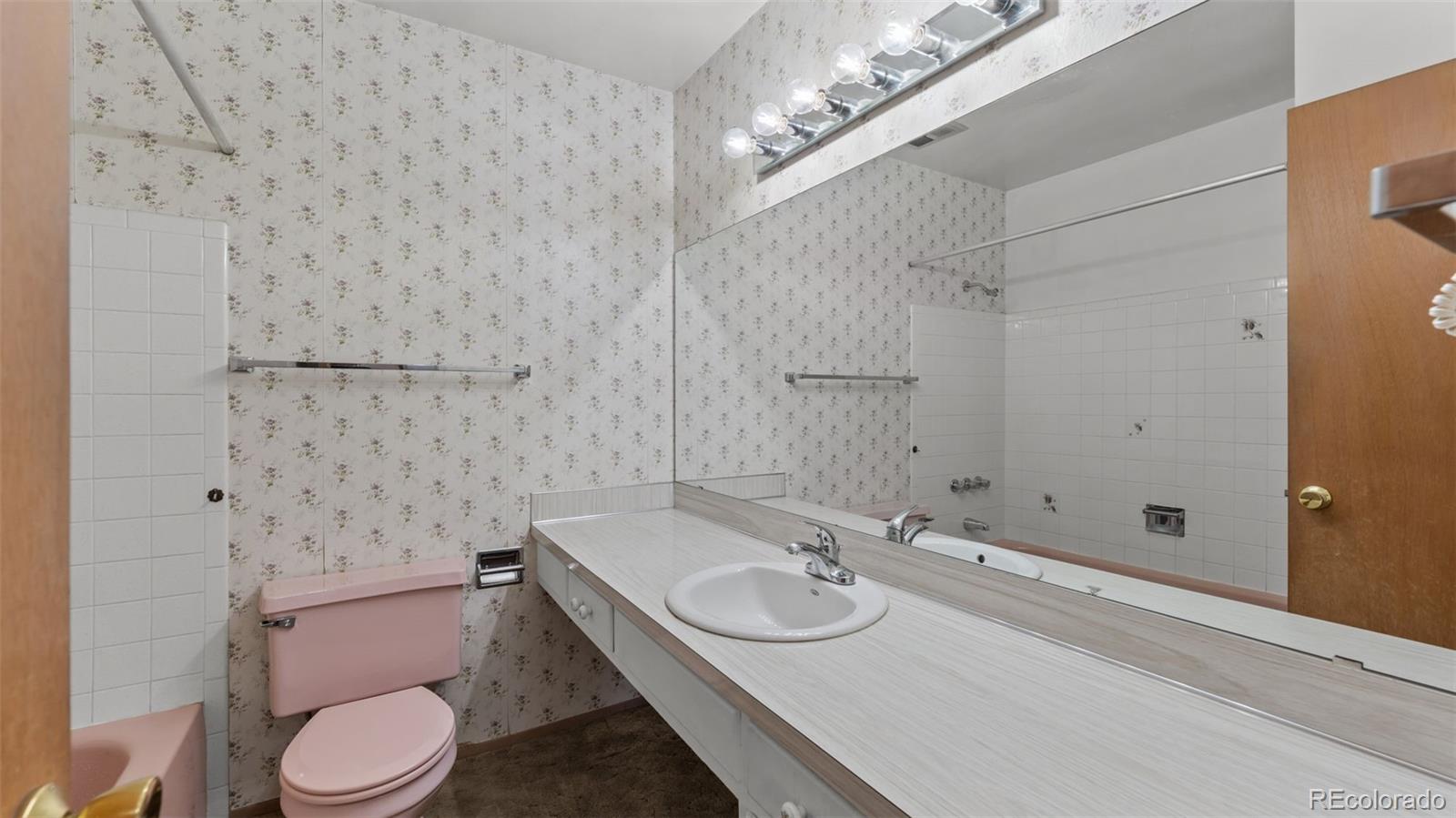 MLS Image #18 for 2204  warwick lane,colorado springs, Colorado