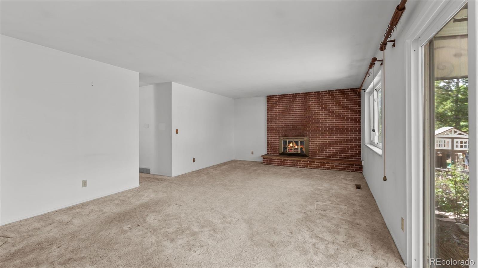 MLS Image #3 for 2204  warwick lane,colorado springs, Colorado