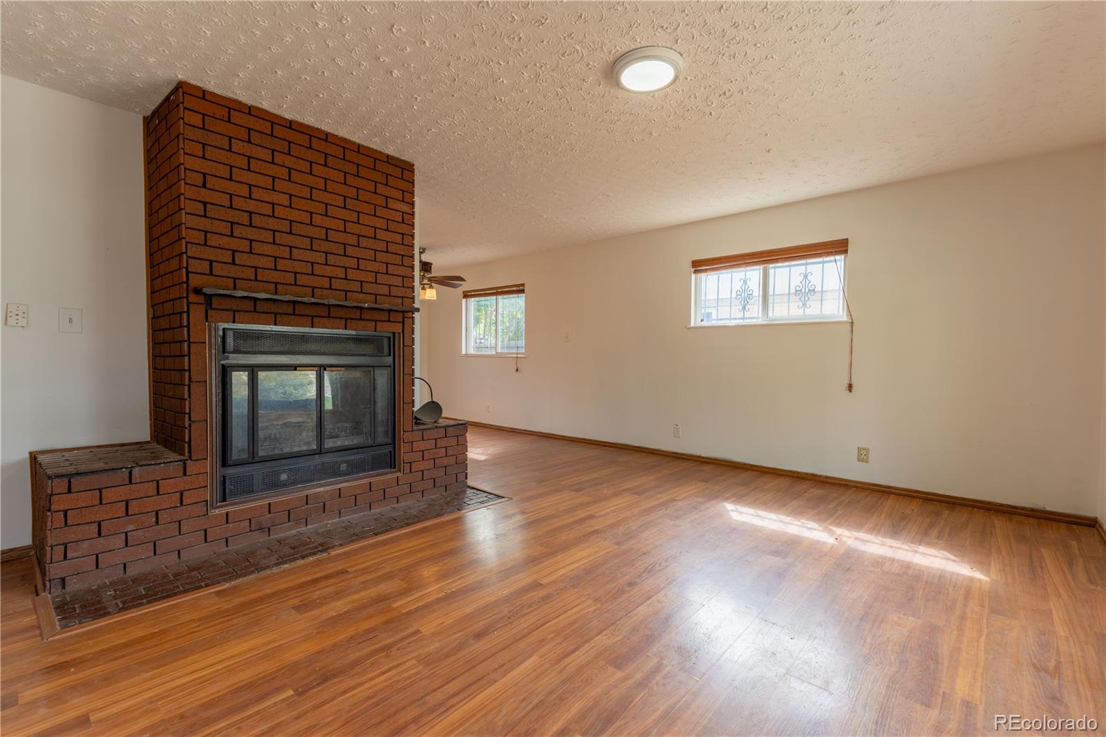 MLS Image #3 for 1350  scranton street,aurora, Colorado