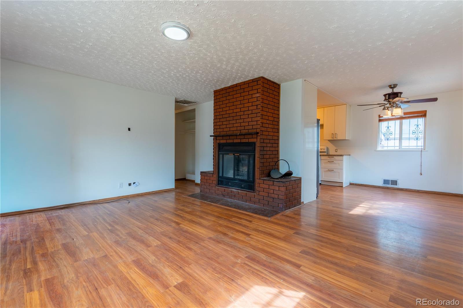 MLS Image #4 for 1350  scranton street,aurora, Colorado