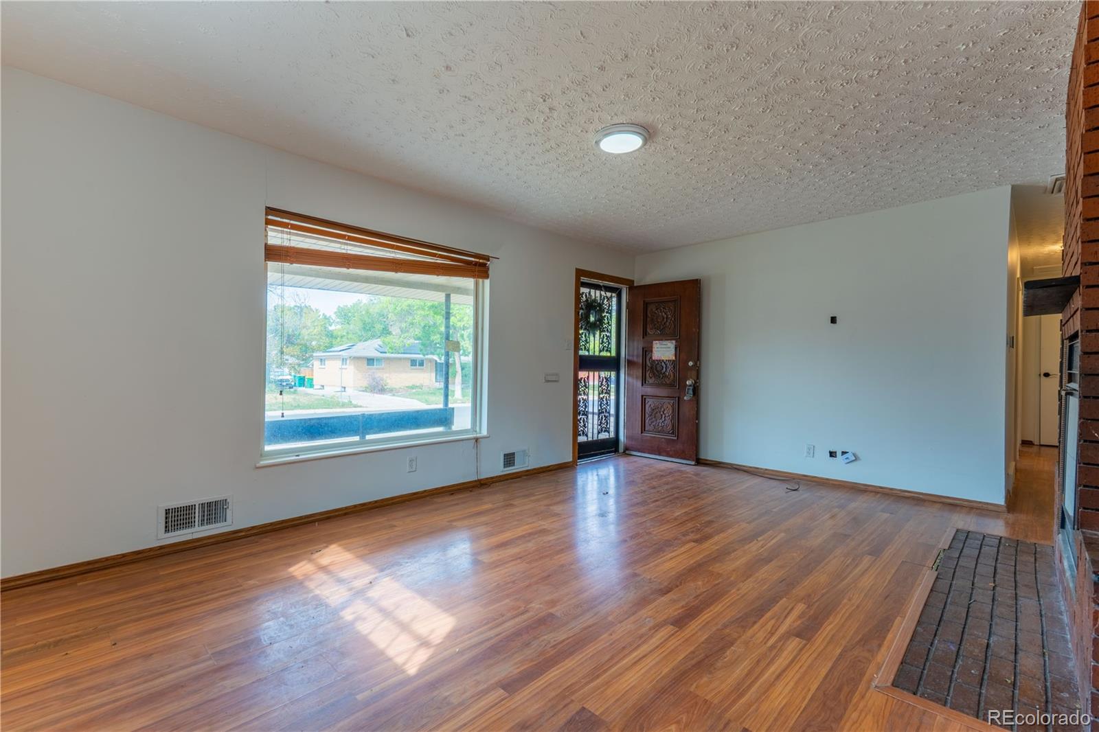 MLS Image #8 for 1350  scranton street,aurora, Colorado
