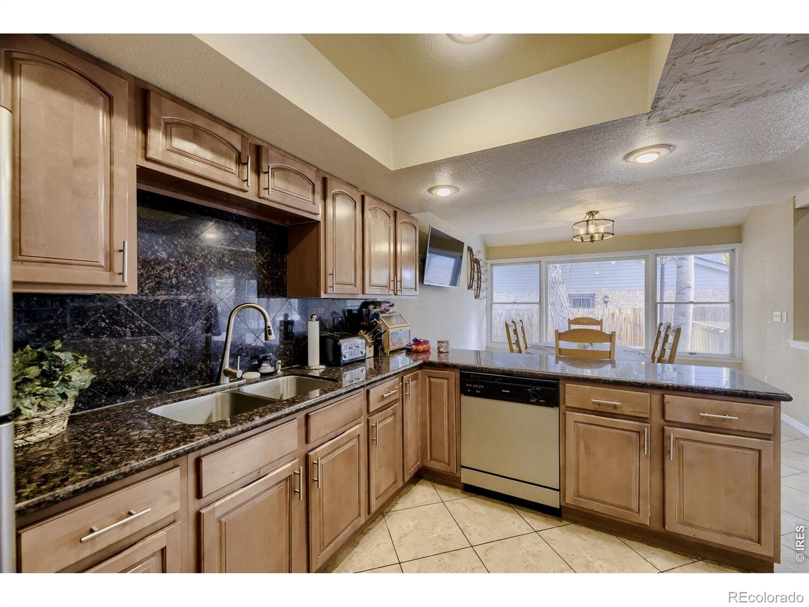 MLS Image #10 for 12357  fillmore court,thornton, Colorado