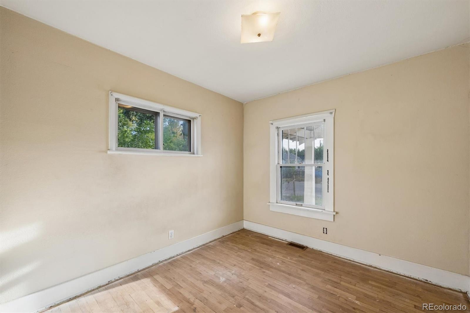 MLS Image #3 for 3691 s grant street,englewood, Colorado