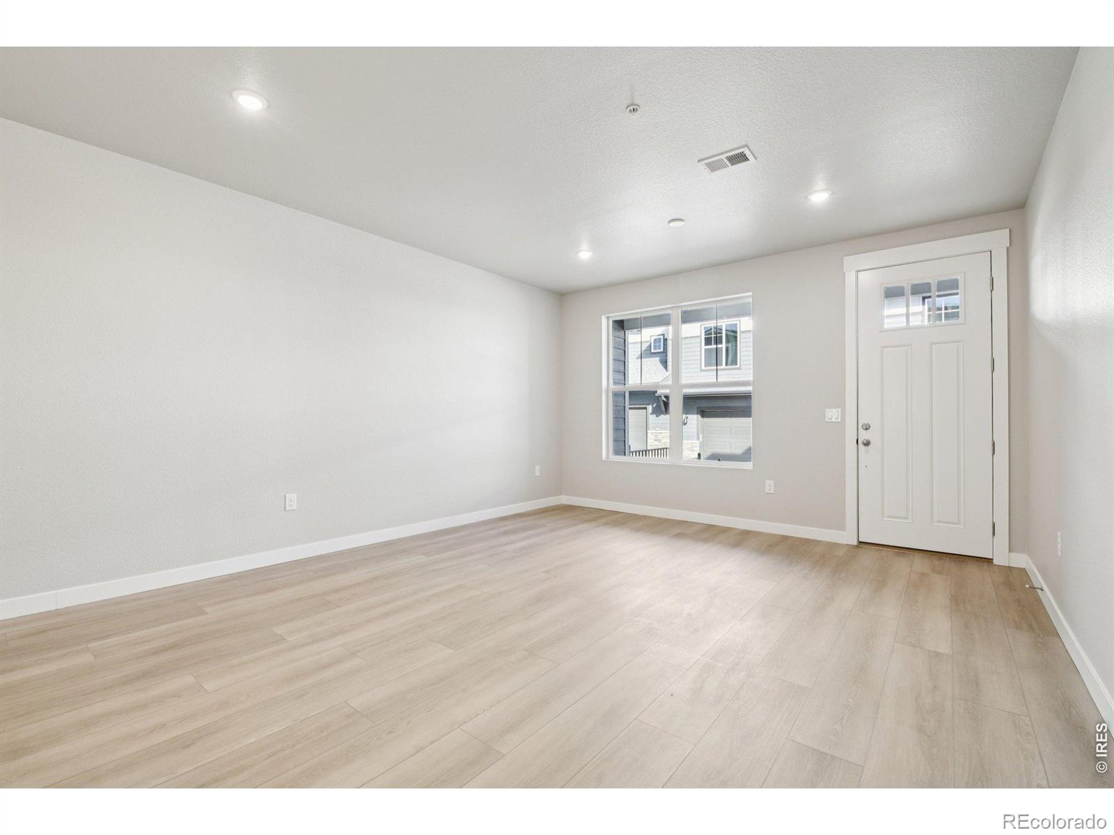 MLS Image #6 for 410  high point drive,longmont, Colorado