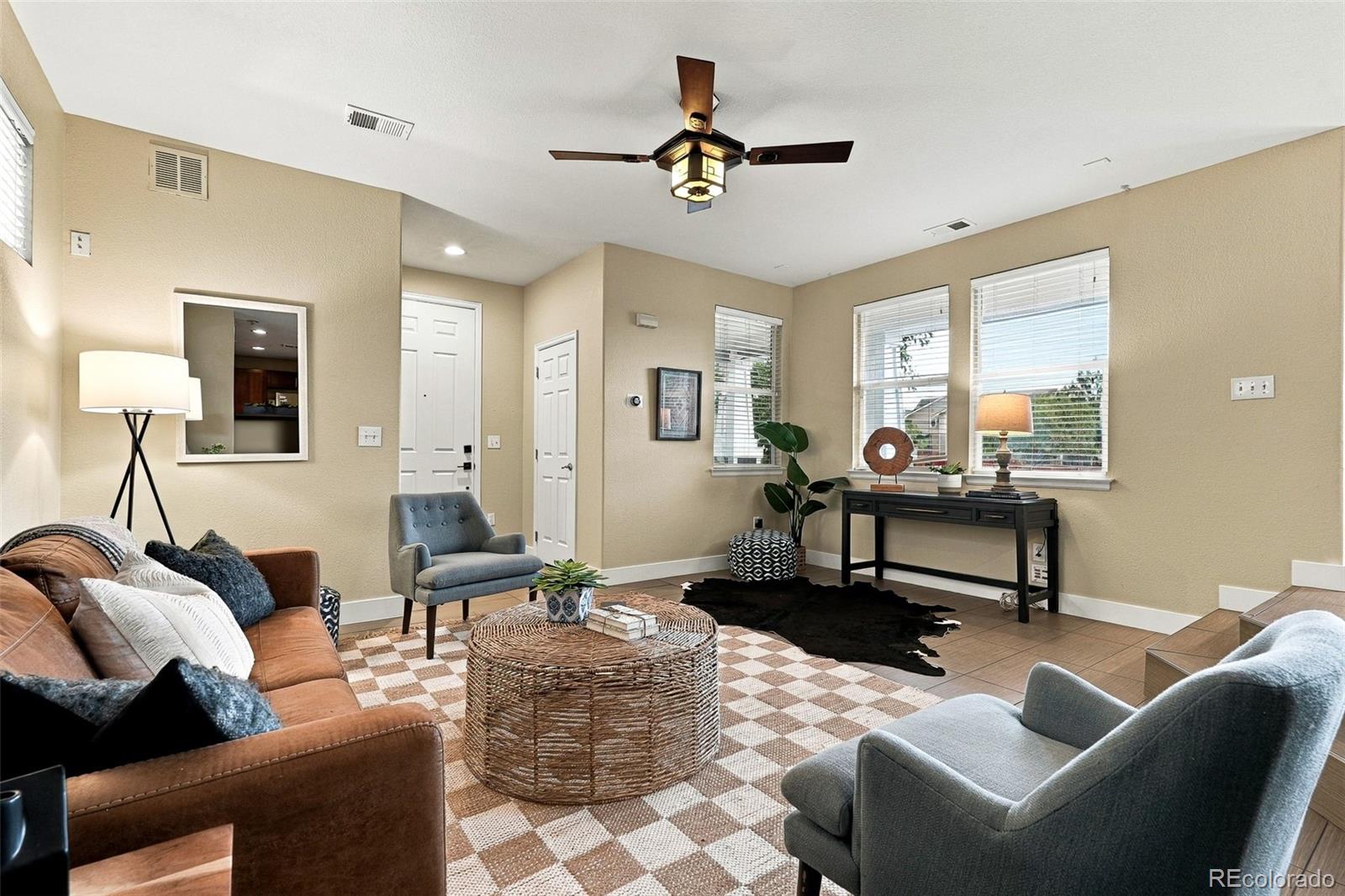MLS Image #5 for 2507  central park boulevard,denver, Colorado