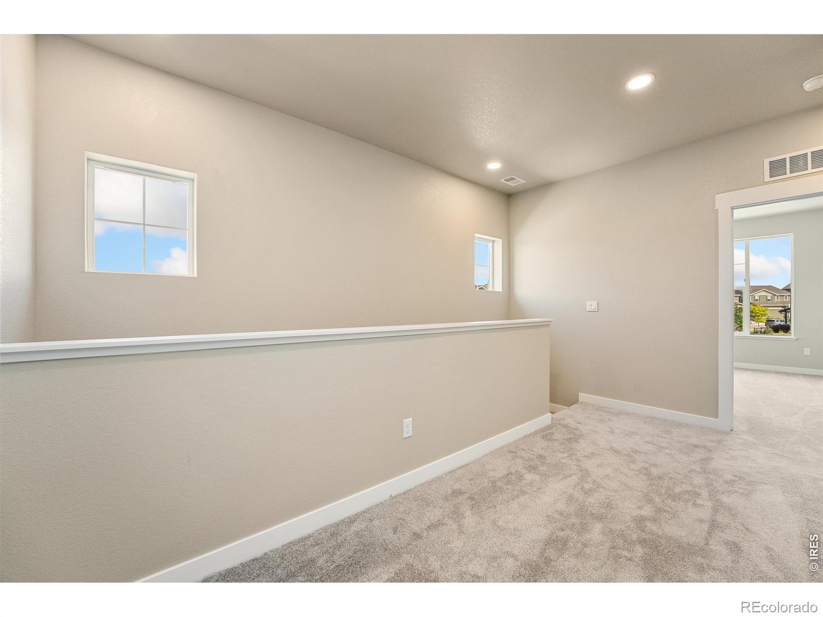 MLS Image #14 for 420  high point drive,longmont, Colorado