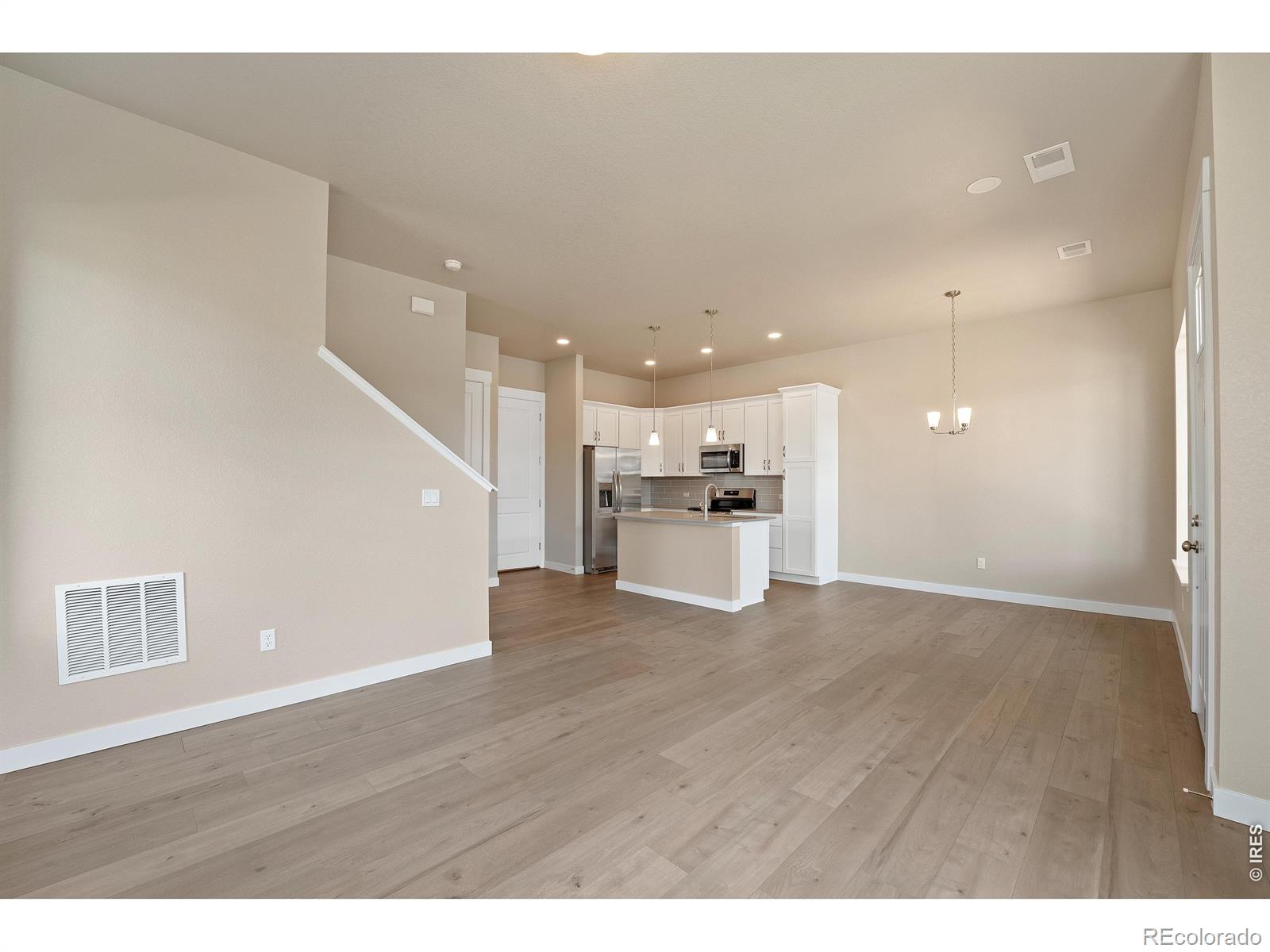MLS Image #4 for 420  high point drive,longmont, Colorado