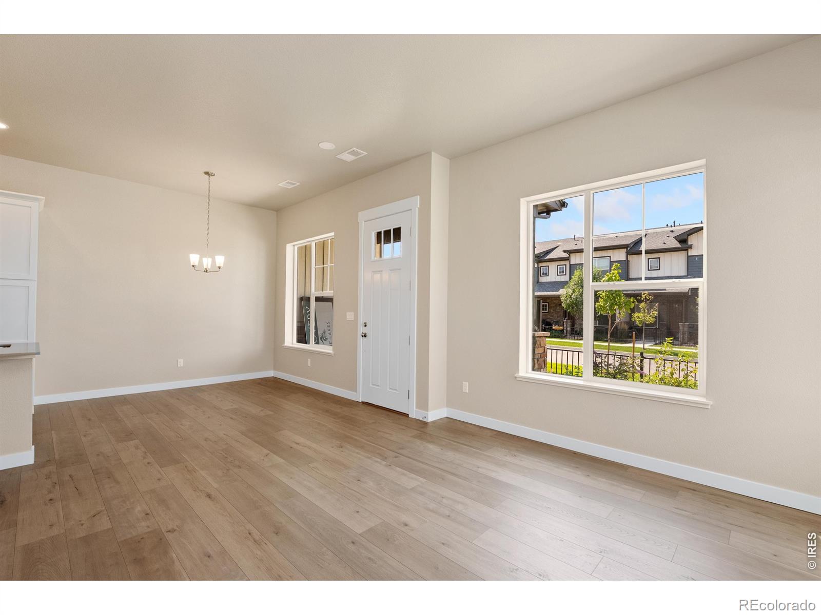MLS Image #6 for 420  high point drive,longmont, Colorado