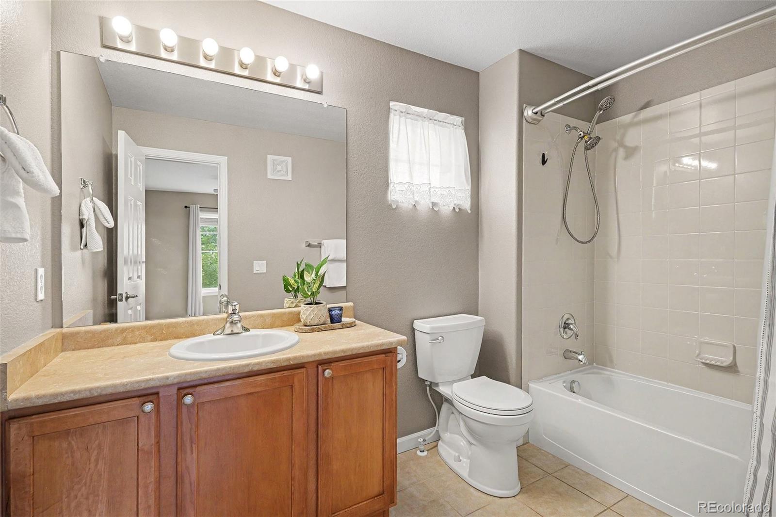MLS Image #13 for 7536 s quatar way,aurora, Colorado
