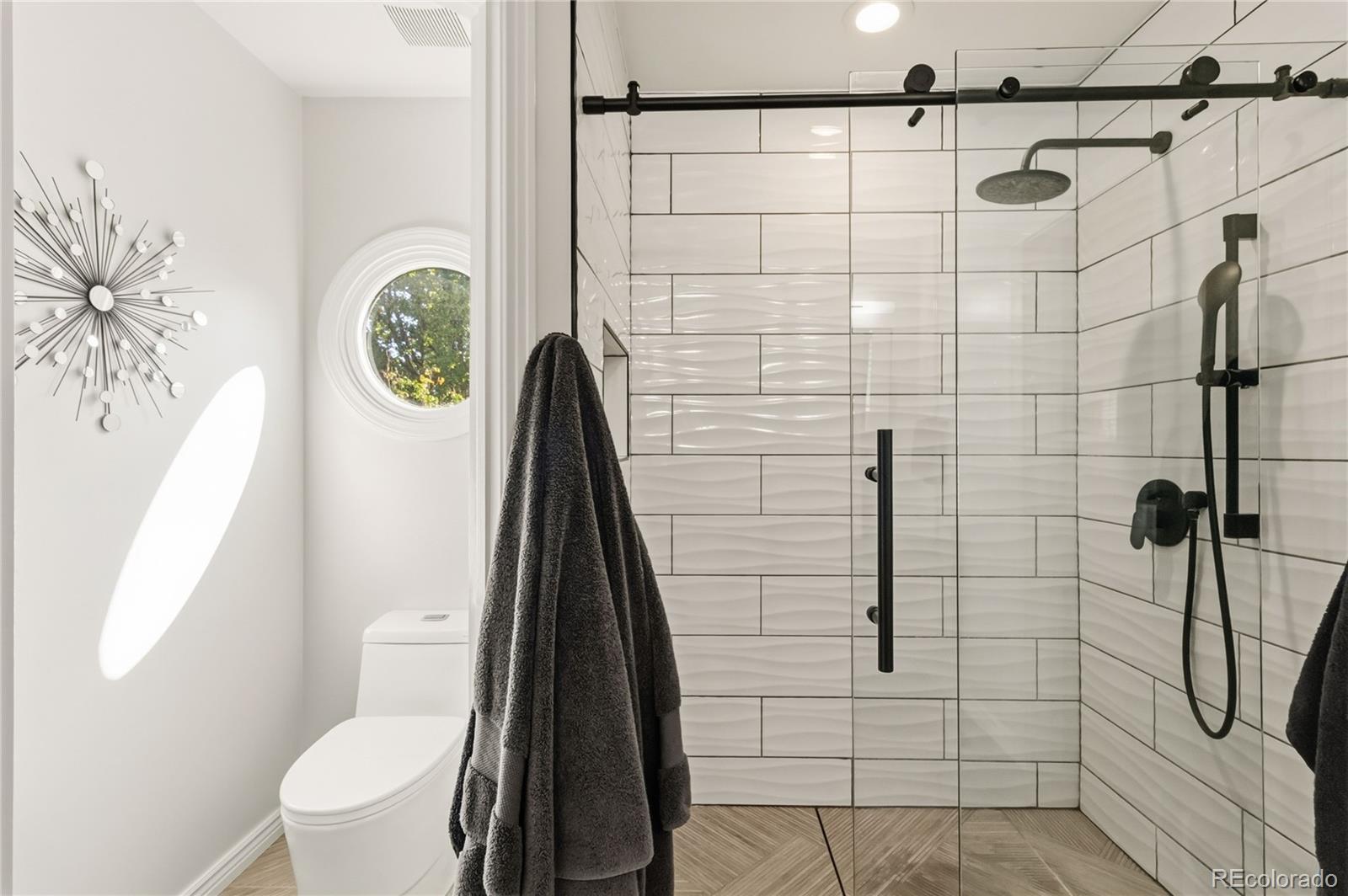 MLS Image #22 for 916  ivanhoe street,denver, Colorado