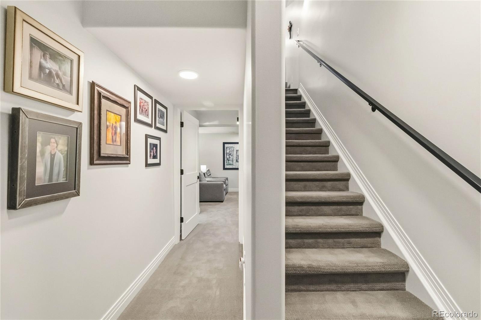 MLS Image #30 for 916  ivanhoe street,denver, Colorado