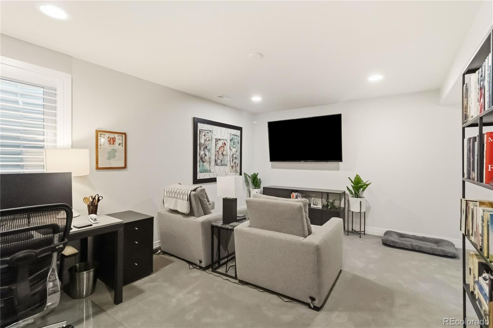 MLS Image #33 for 916  ivanhoe street,denver, Colorado