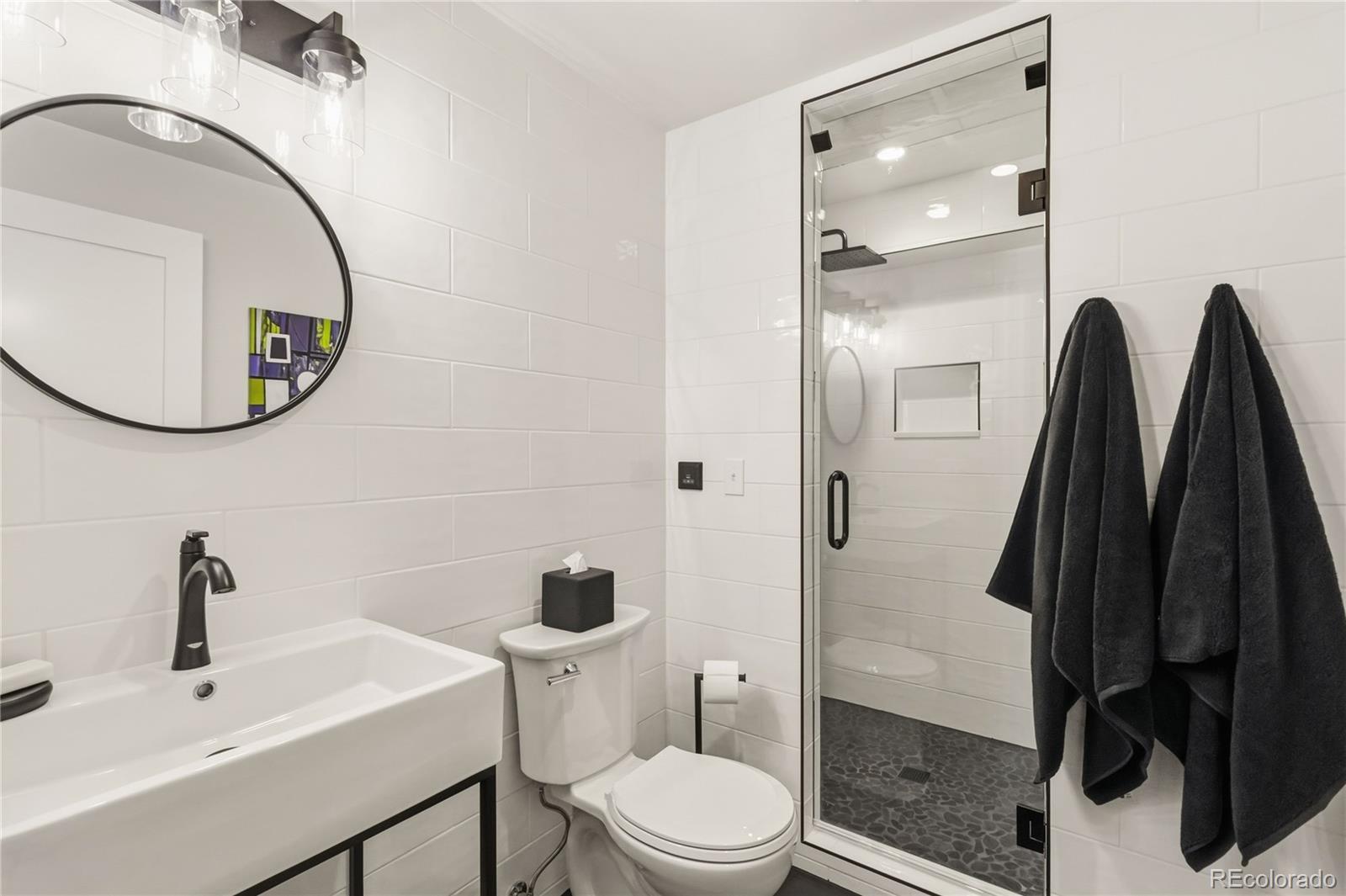 MLS Image #34 for 916  ivanhoe street,denver, Colorado