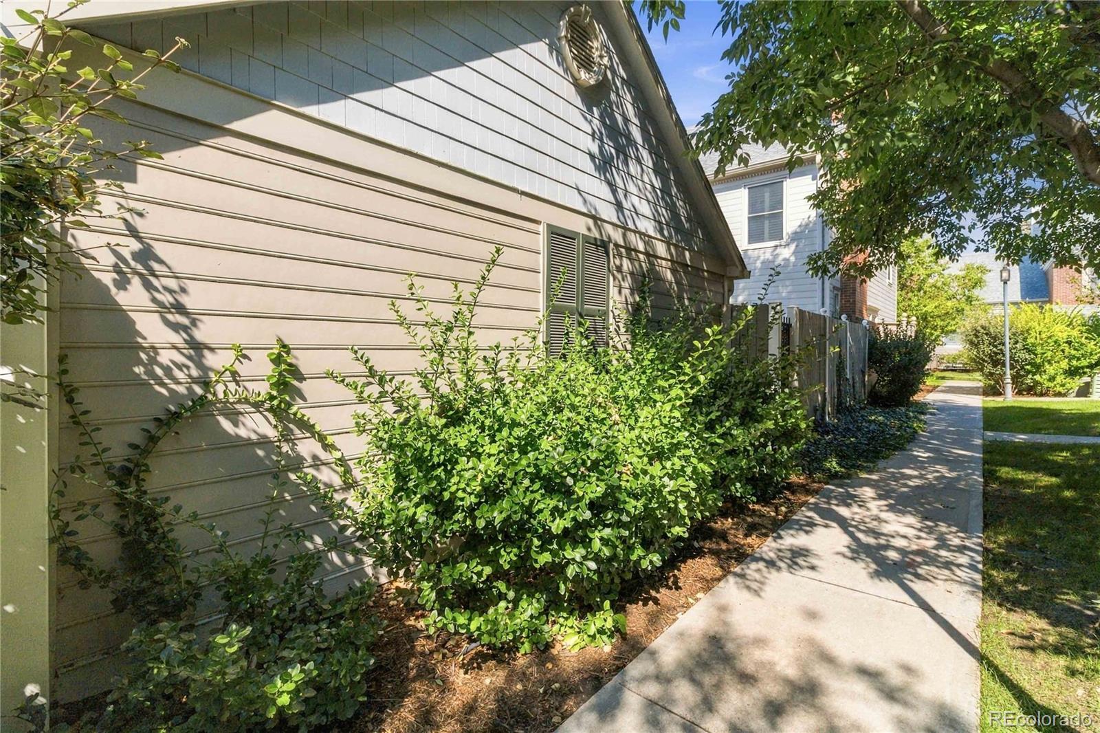 MLS Image #42 for 916  ivanhoe street,denver, Colorado