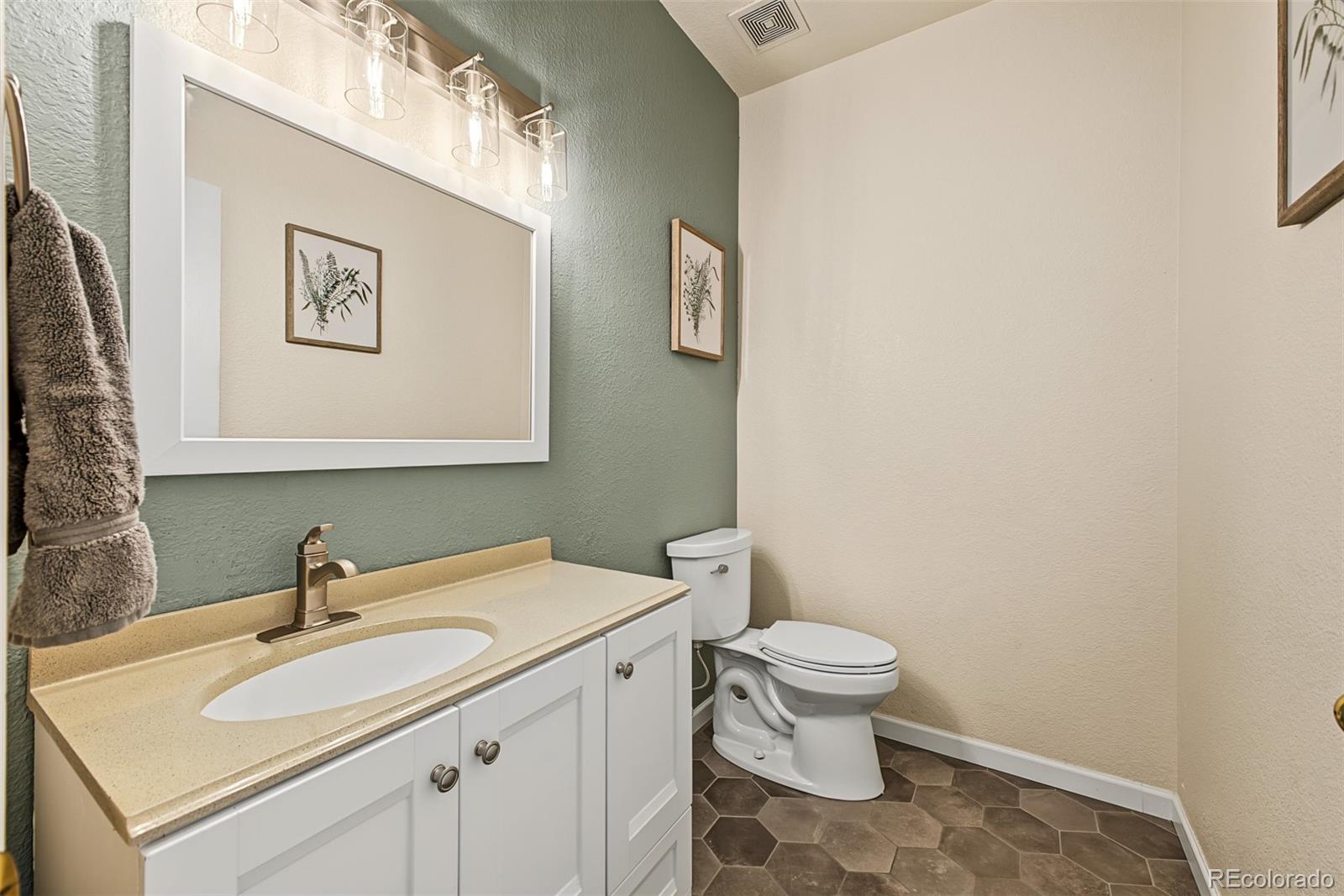 MLS Image #10 for 18745 e linvale place,aurora, Colorado