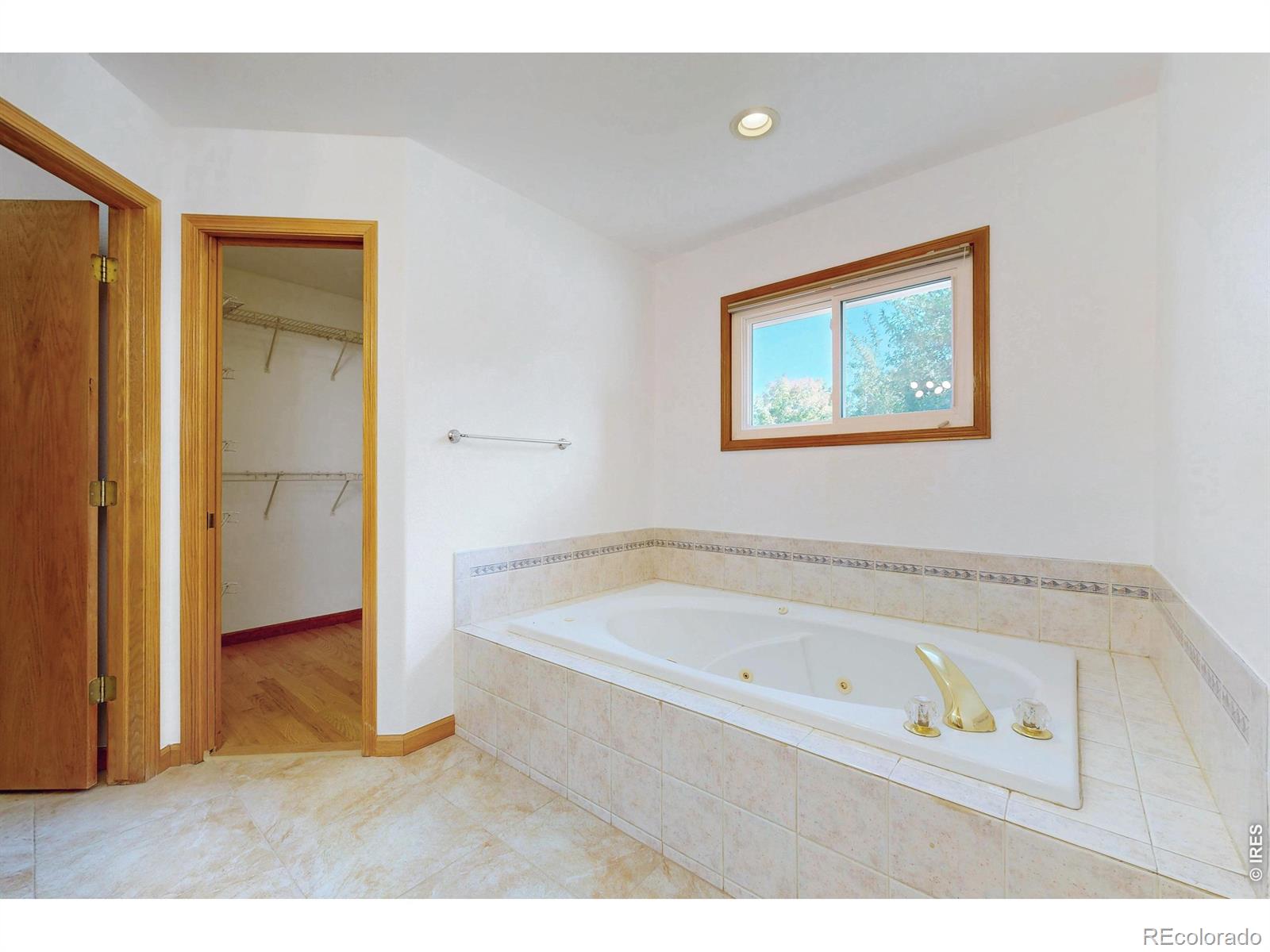 MLS Image #17 for 2651  westlake court,longmont, Colorado