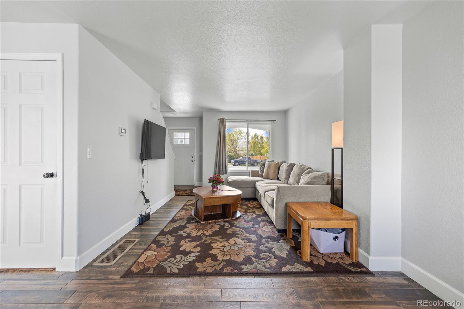 MLS Image #4 for 4527 e 94th drive,thornton, Colorado