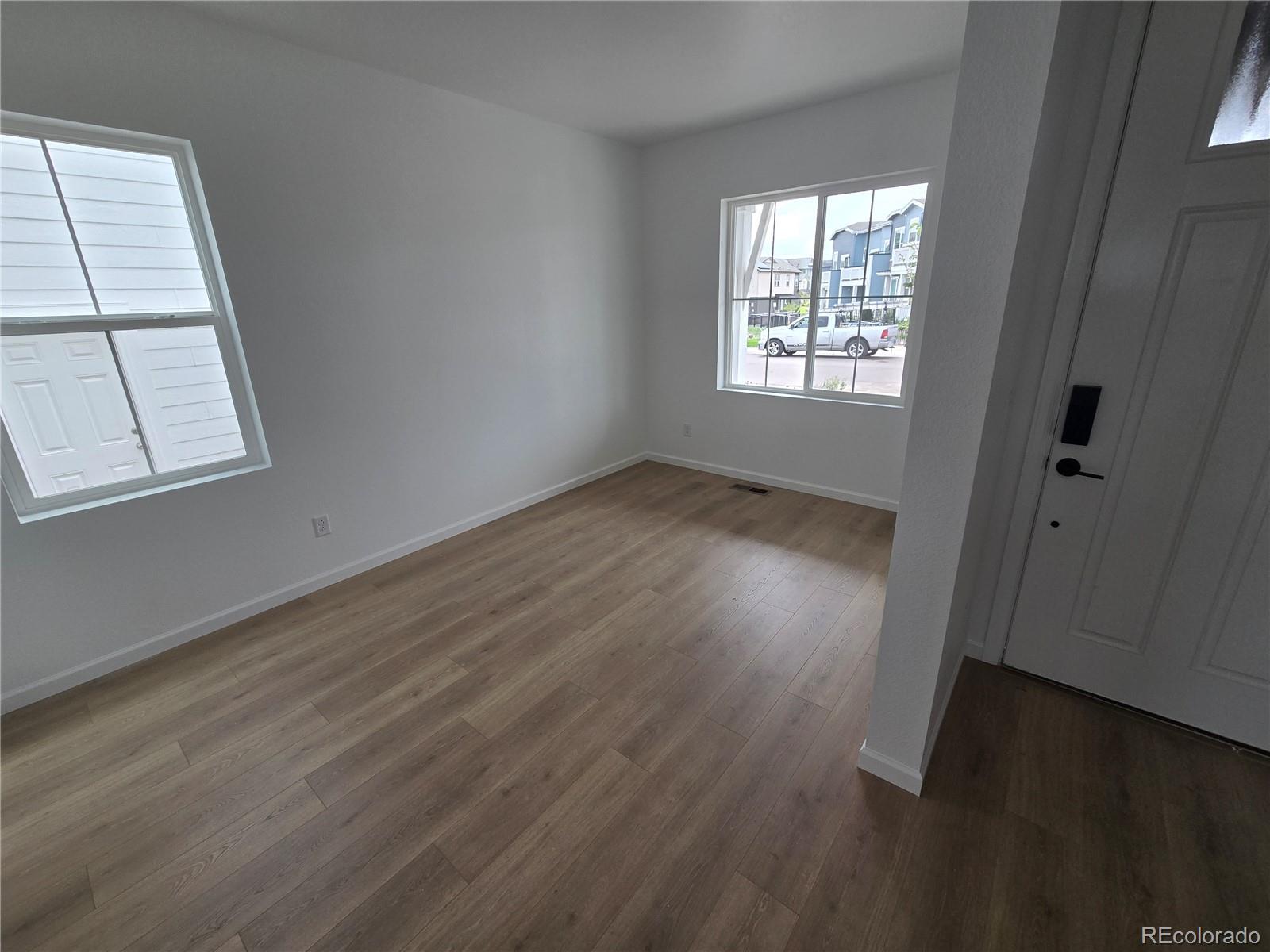 MLS Image #4 for 8952  whiteclover street,littleton, Colorado