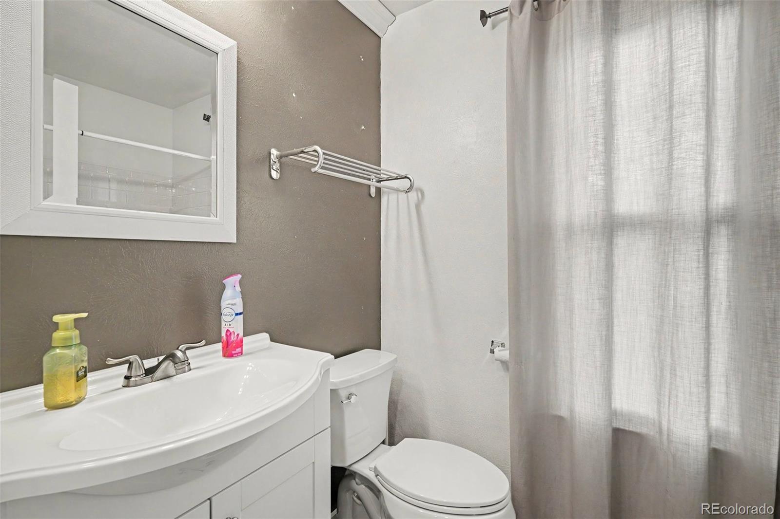 MLS Image #14 for 9647 w elmhurst place,littleton, Colorado