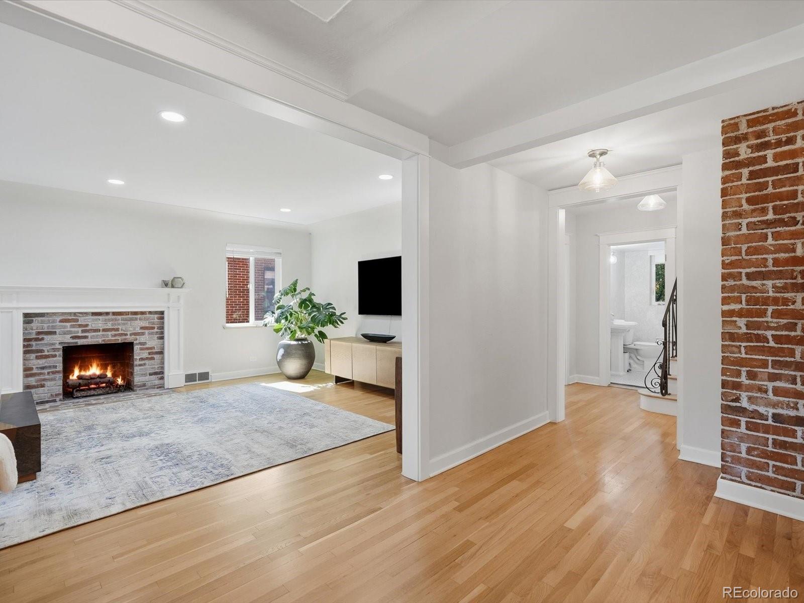 MLS Image #11 for 2335  kearney street,denver, Colorado