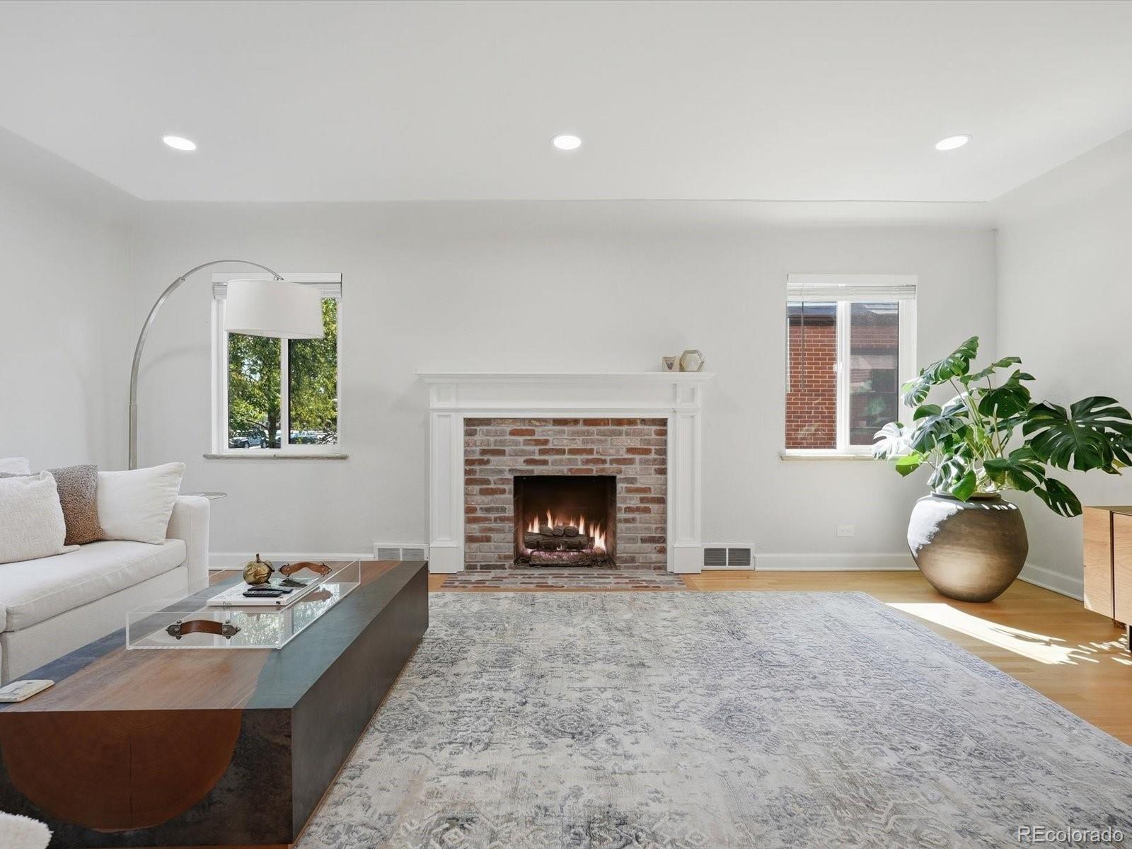 MLS Image #14 for 2335  kearney street,denver, Colorado