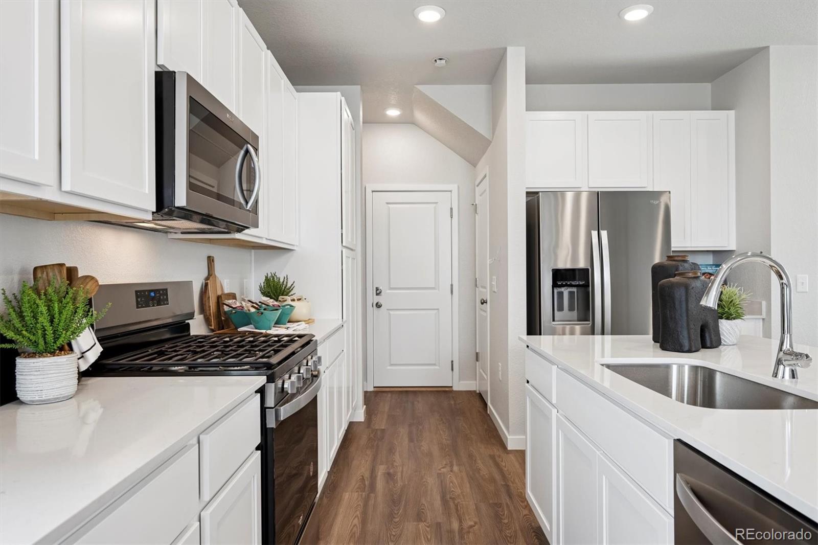 MLS Image #10 for 4603 n versailles street,aurora, Colorado