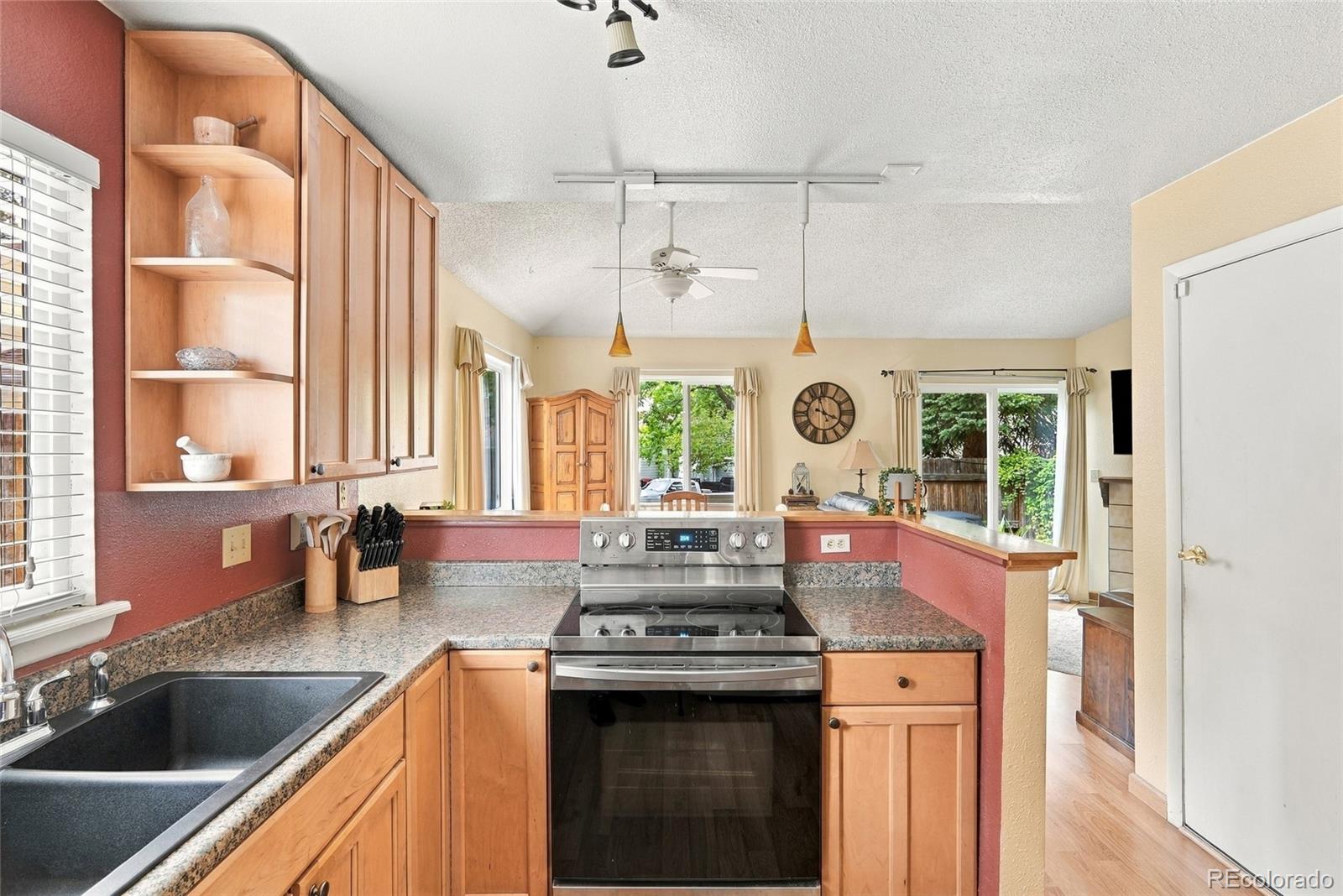 MLS Image #5 for 12935 w 64th drive,arvada, Colorado