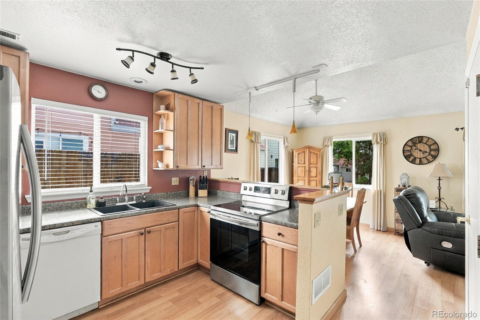 MLS Image #6 for 12935 w 64th drive,arvada, Colorado