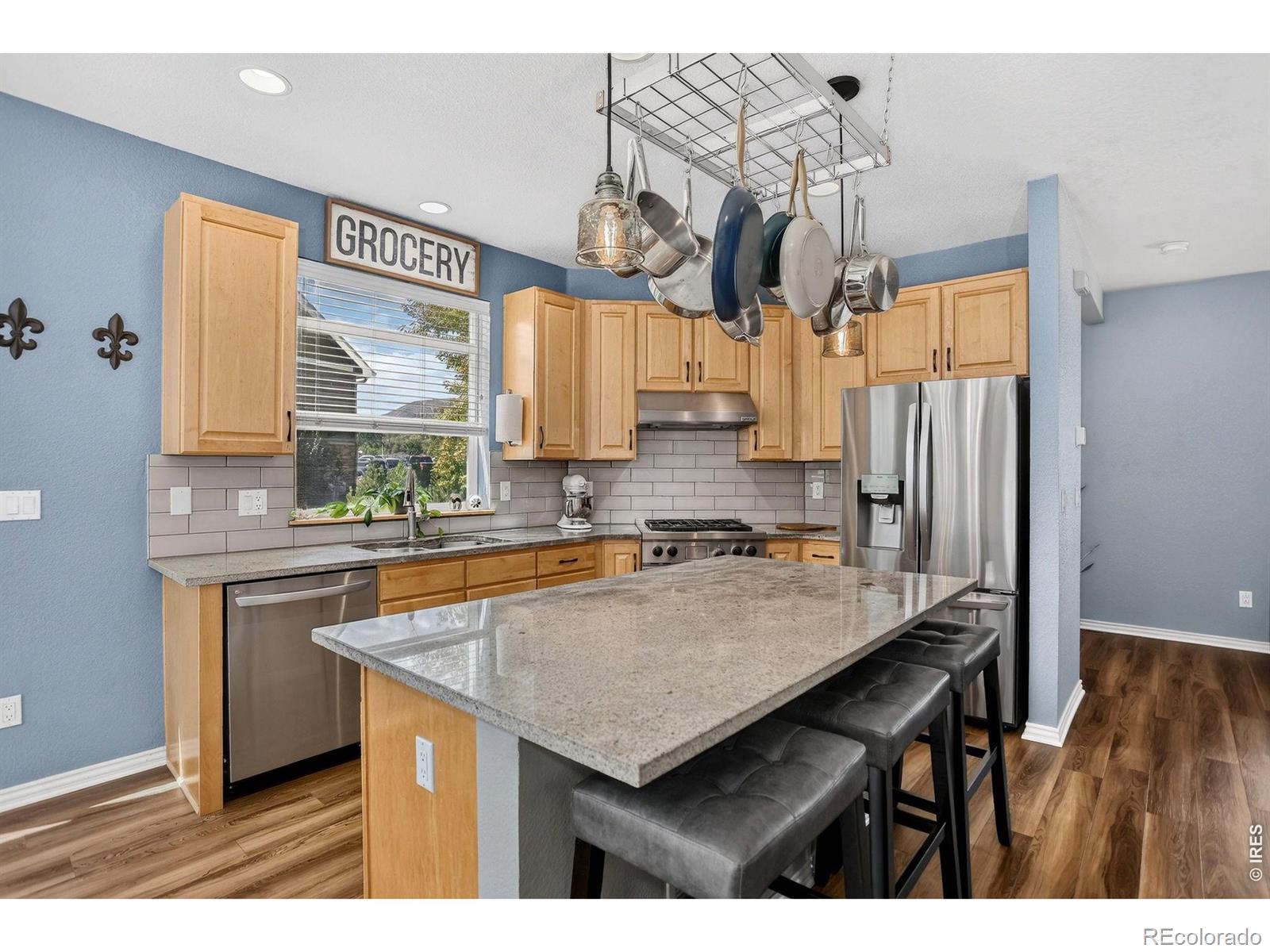 MLS Image #11 for 103  bohn court,lyons, Colorado
