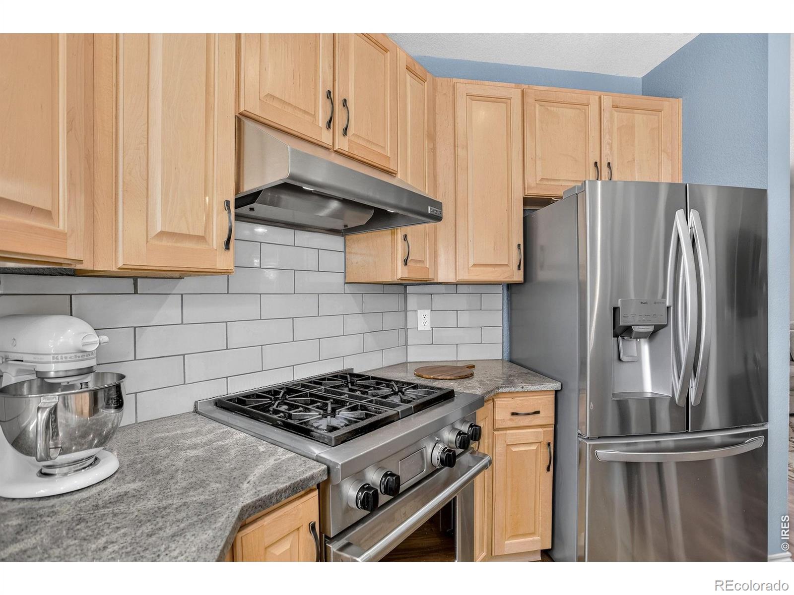 MLS Image #13 for 103  bohn court,lyons, Colorado