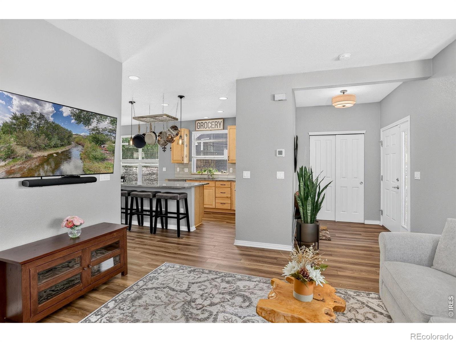 MLS Image #9 for 103  bohn court,lyons, Colorado