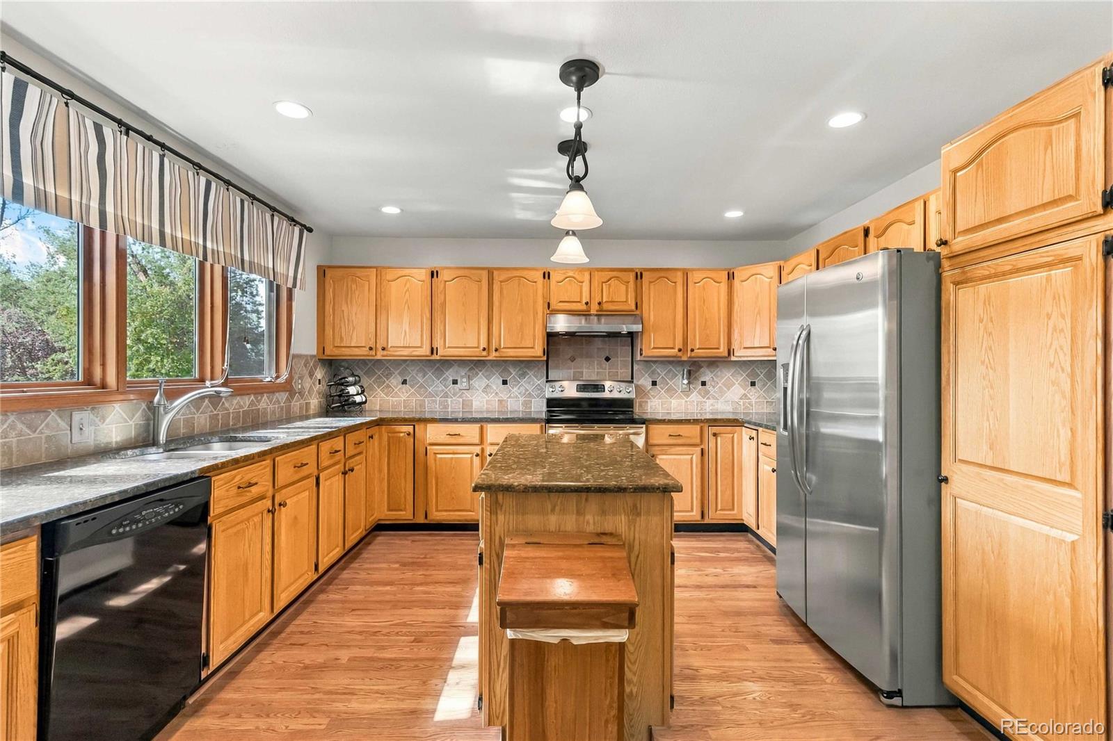 MLS Image #11 for 16140 e prentice lane,centennial, Colorado