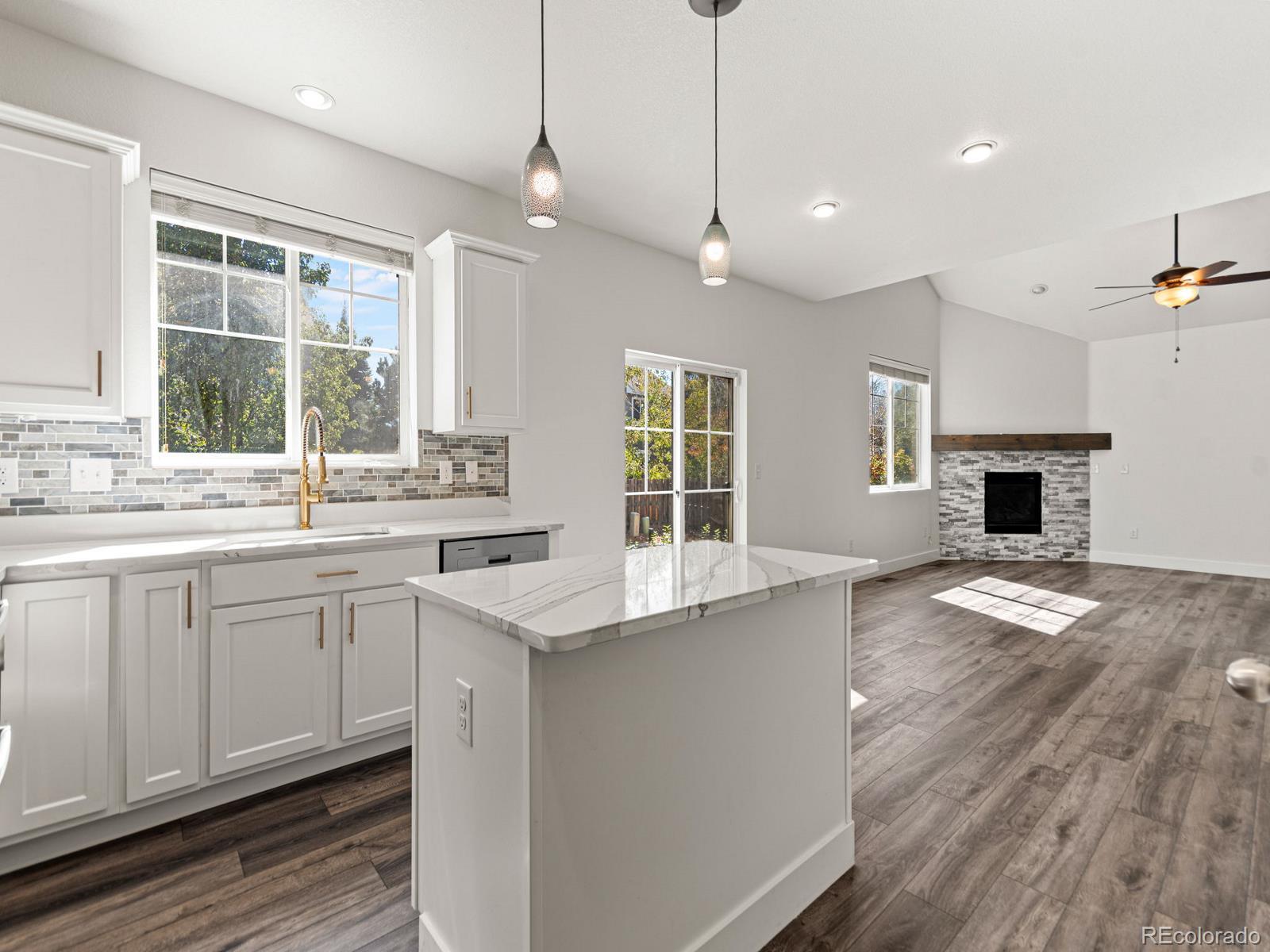 MLS Image #17 for 25774 e 1st place,aurora, Colorado