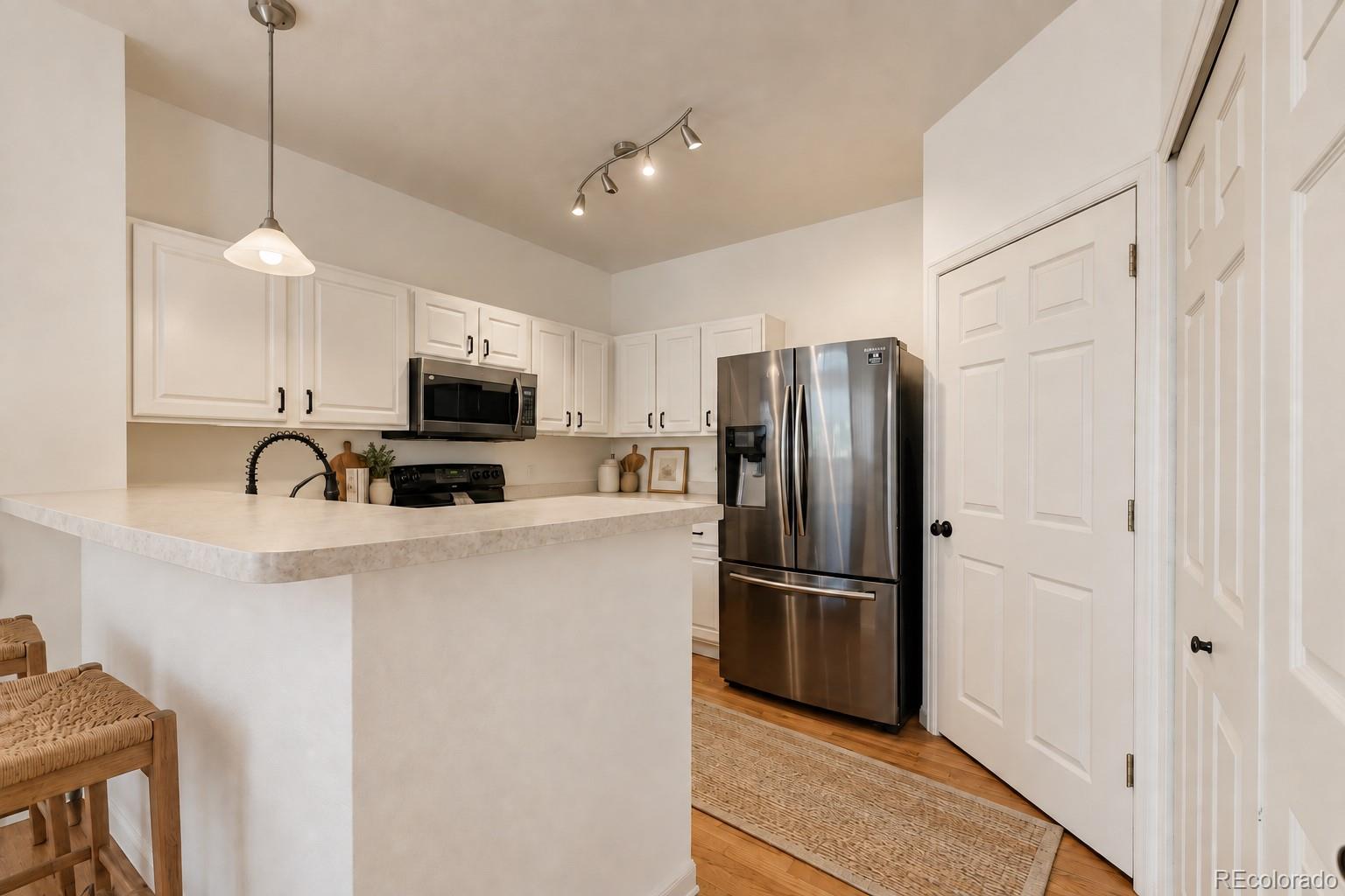 MLS Image #5 for 8527 s upham way,littleton, Colorado