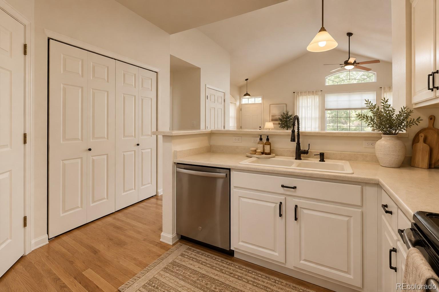 MLS Image #7 for 8527 s upham way,littleton, Colorado