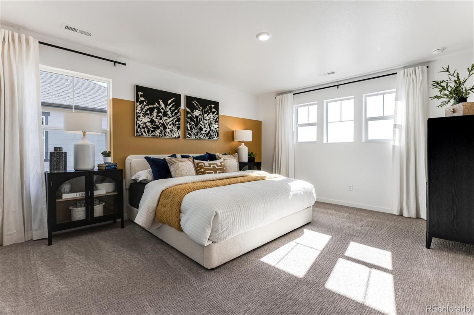 MLS Image #11 for 706 n tempe street,aurora, Colorado
