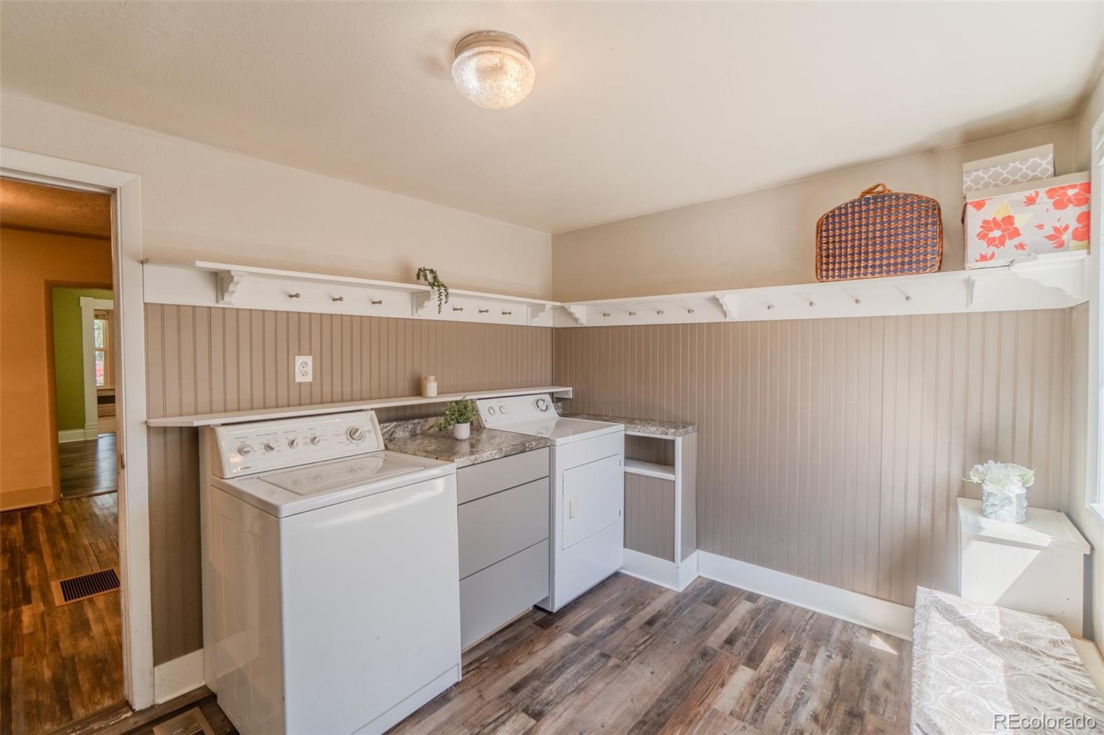MLS Image #10 for 2701  wood avenue,colorado springs, Colorado