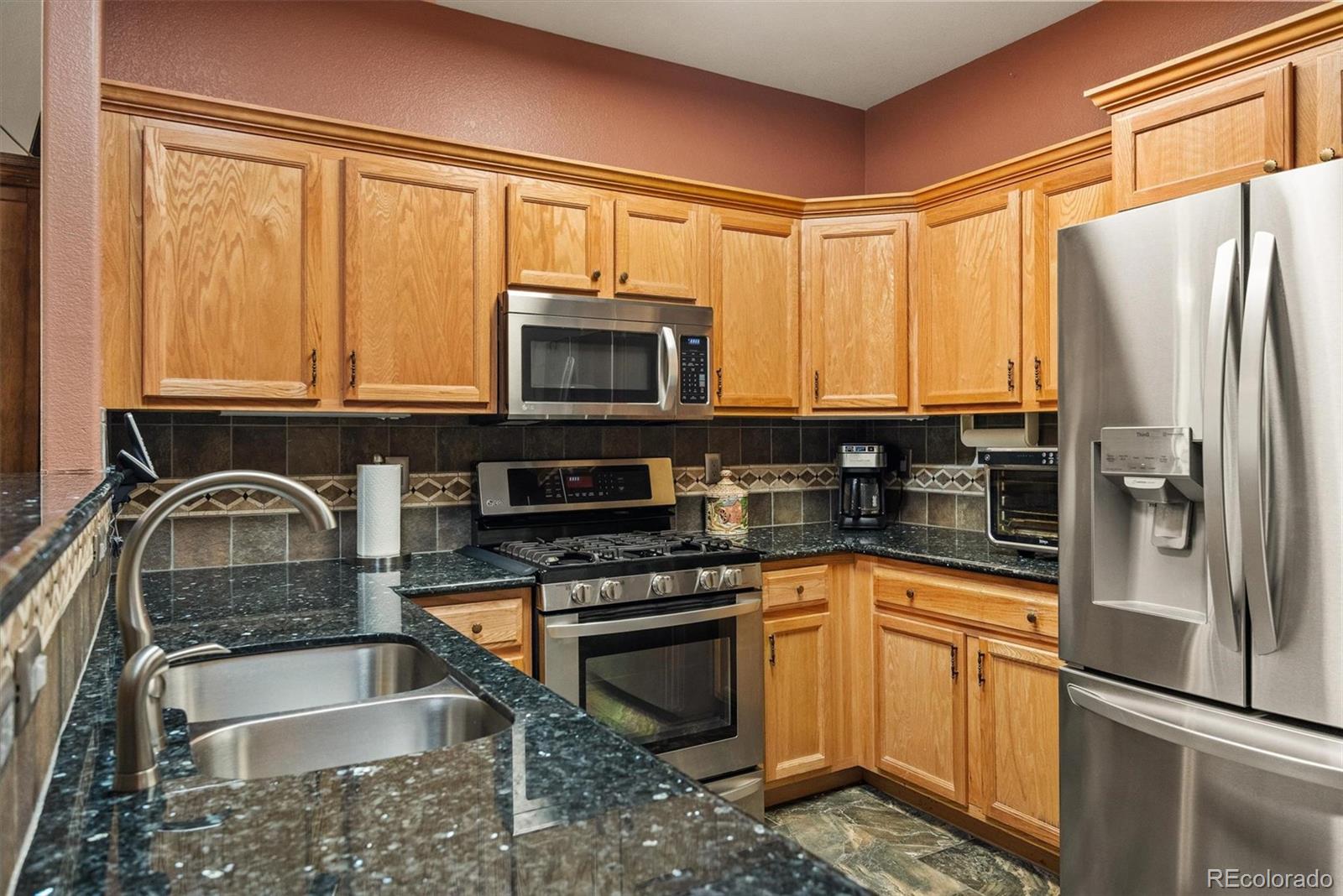 MLS Image #11 for 927 s evanston circle,aurora, Colorado